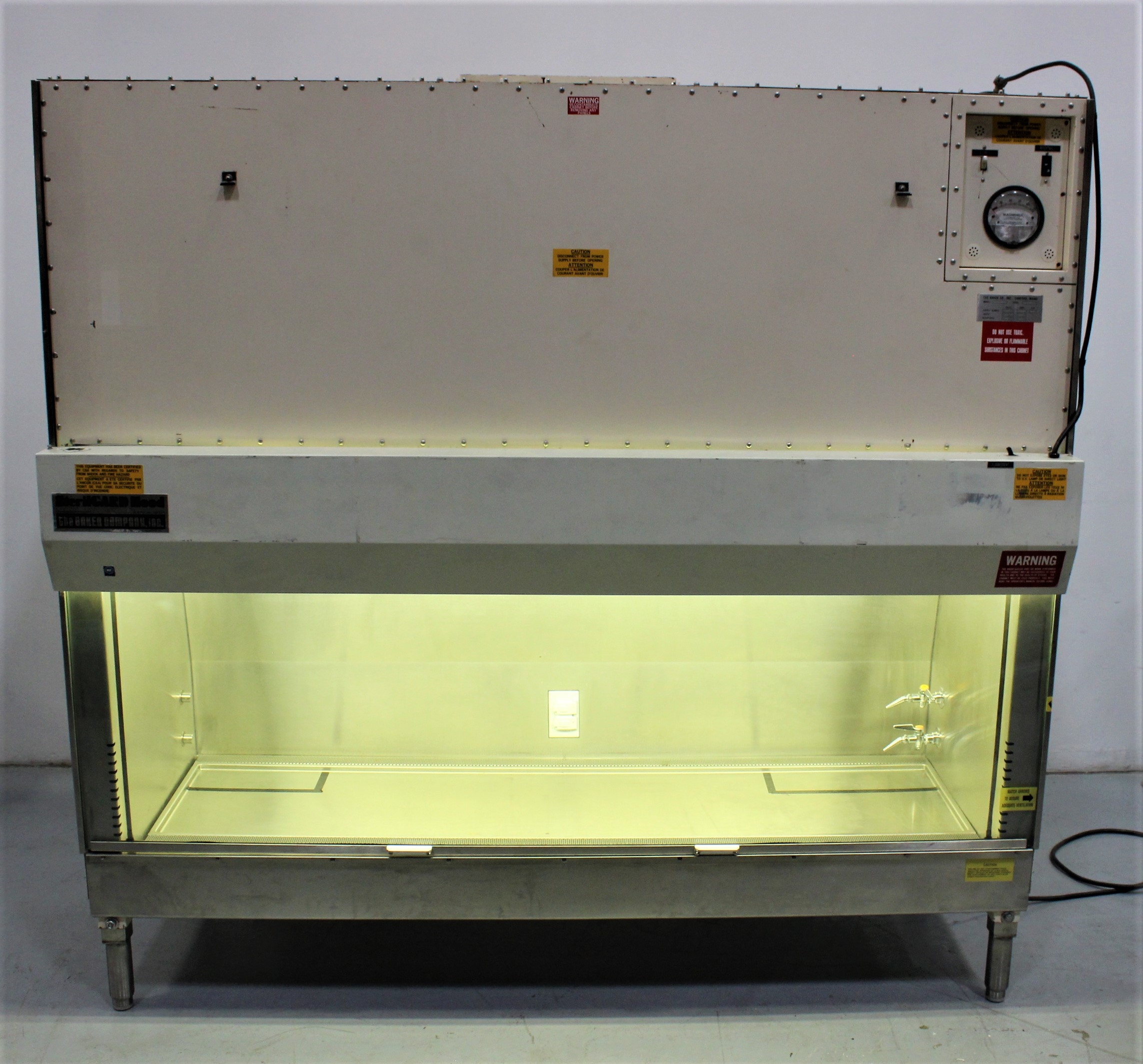 Baker VBM-600 Biosafety Cabinet Stainless Steel HEPA Airflow - No Computer