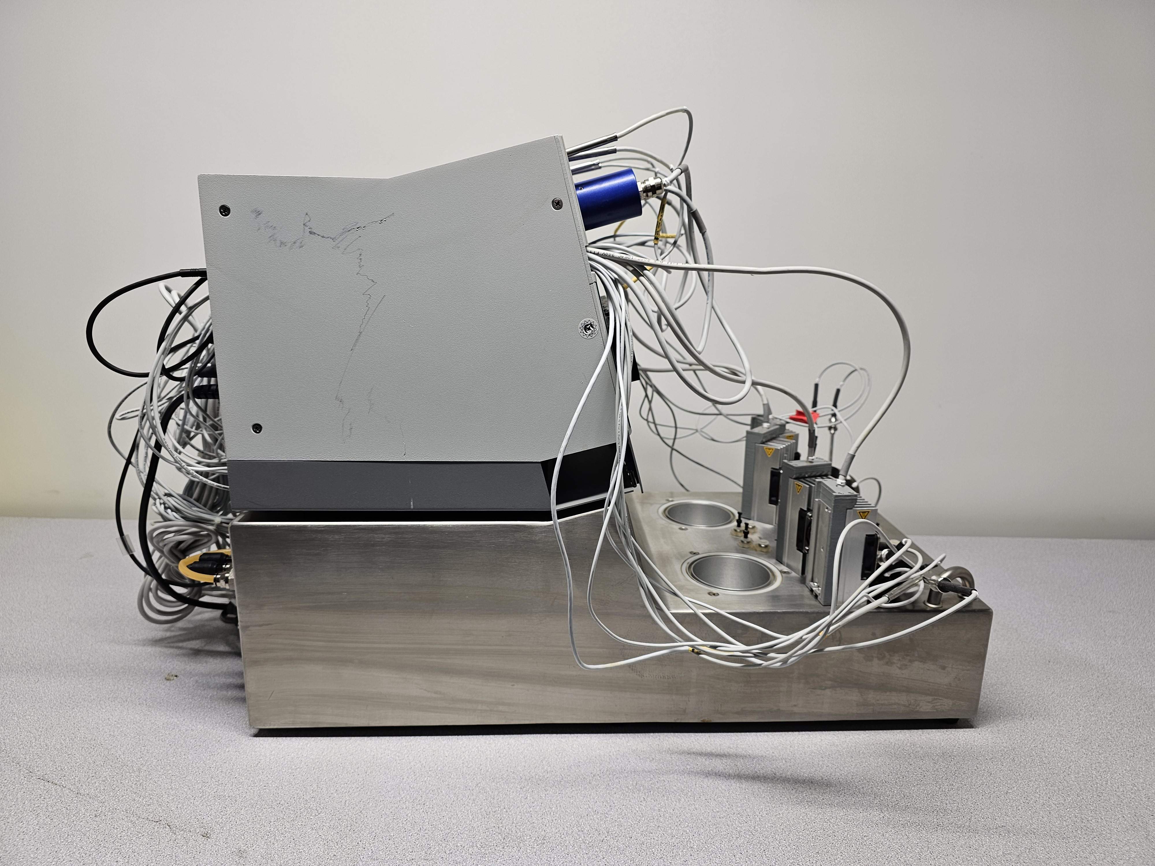 Eppendorf DASbox MP8-PHP Mini Bioreactor System with Advanced Control