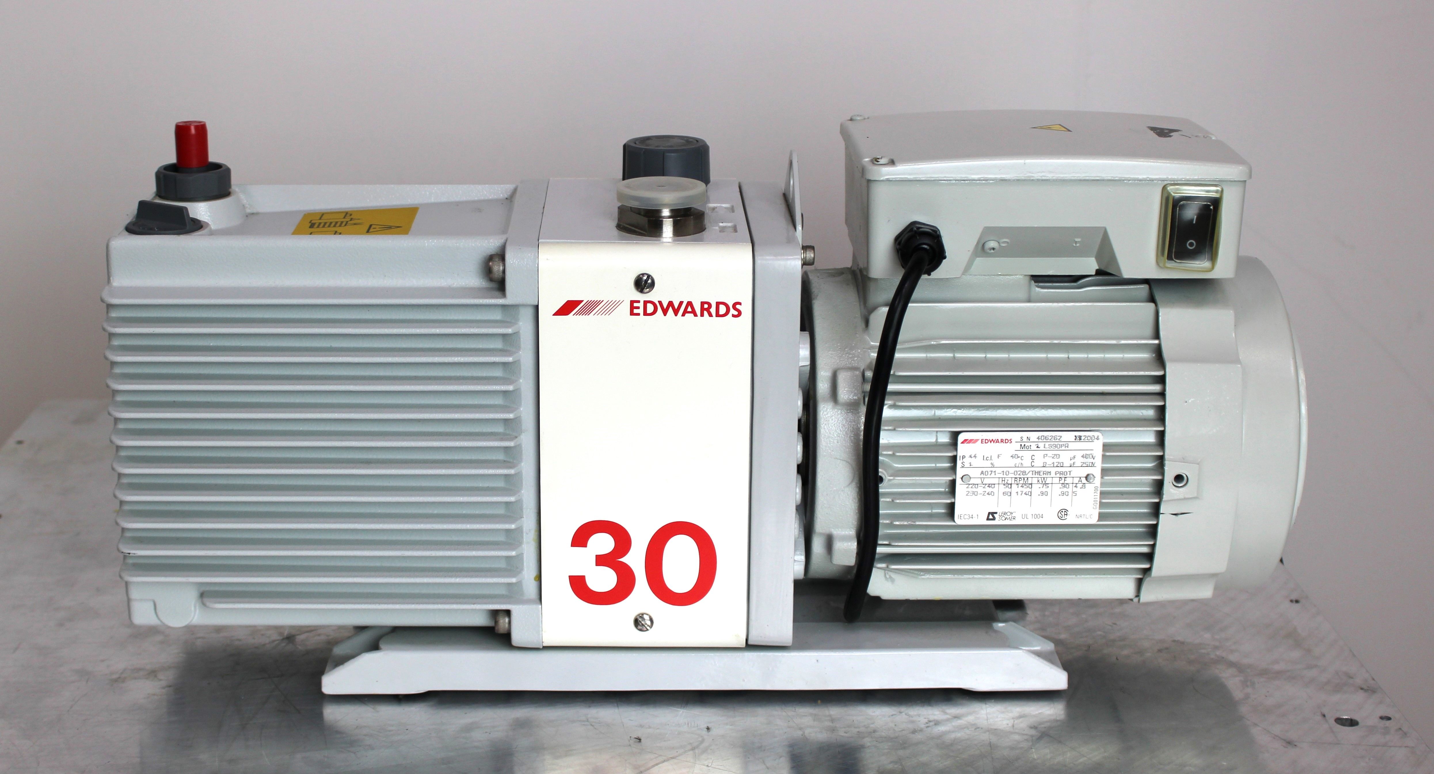 Edwards E2M30 Vacuum Pump Rotary Vane Peak Pumping 11.4cfm Tested Used