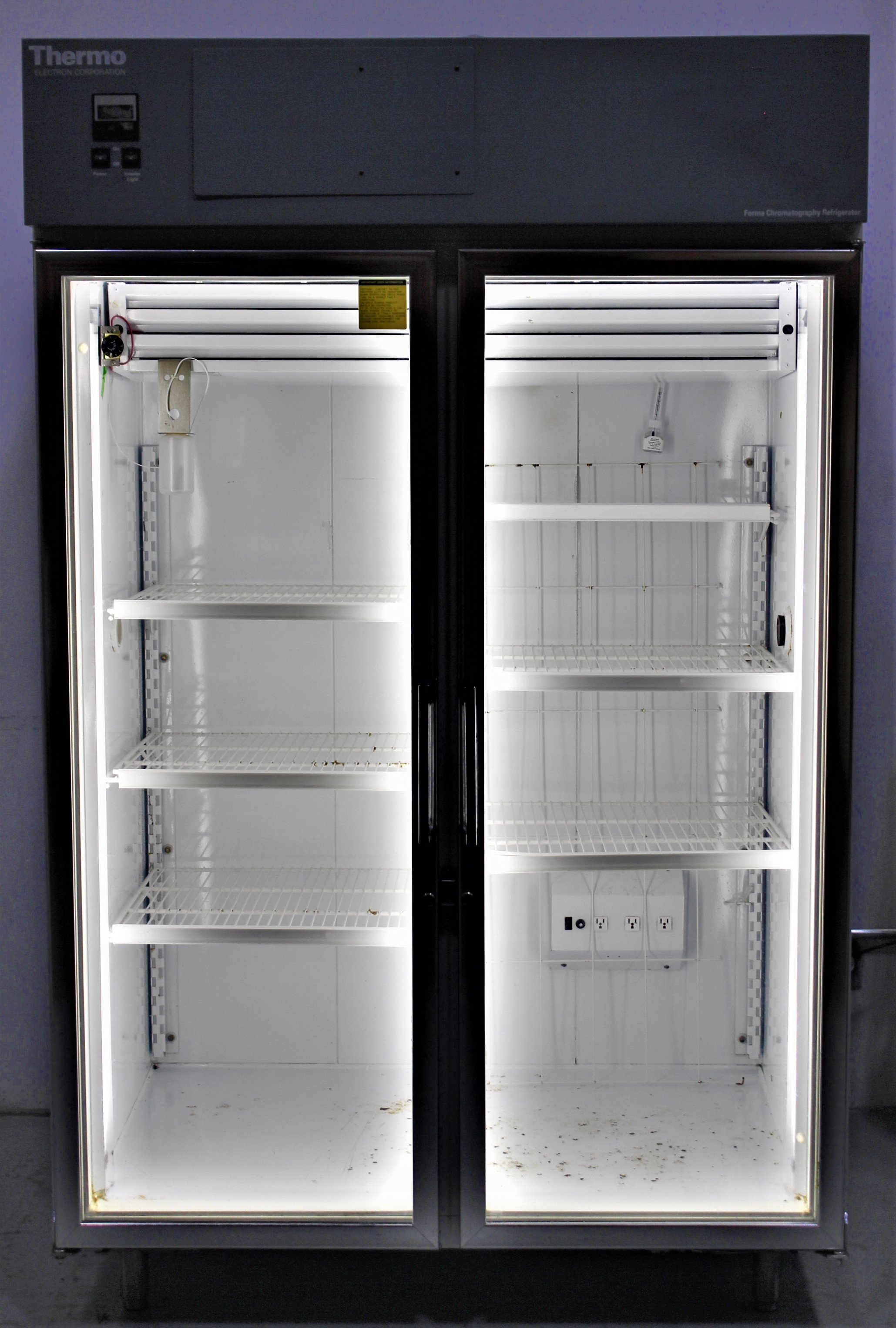 Thermo 3787 Chromatography Refrigerator 84in H 1-13C Dual Pane Glass