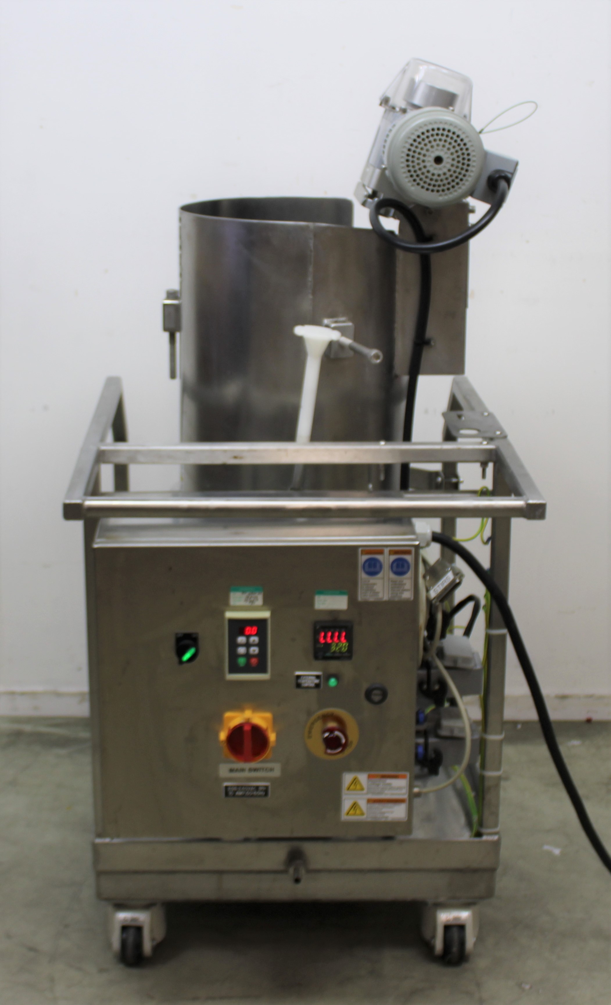 HyClone SV50171.02 Bioreactor 50L Single-Use GTR Motor Process Fair Cond