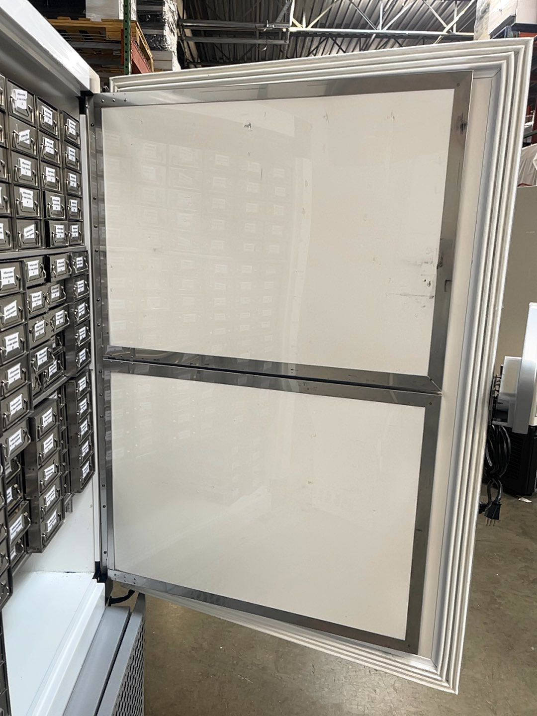 Thermo TSX60086 Ultra Low Freezer -80C 28.8cu ft V-Drive Energy Efficient