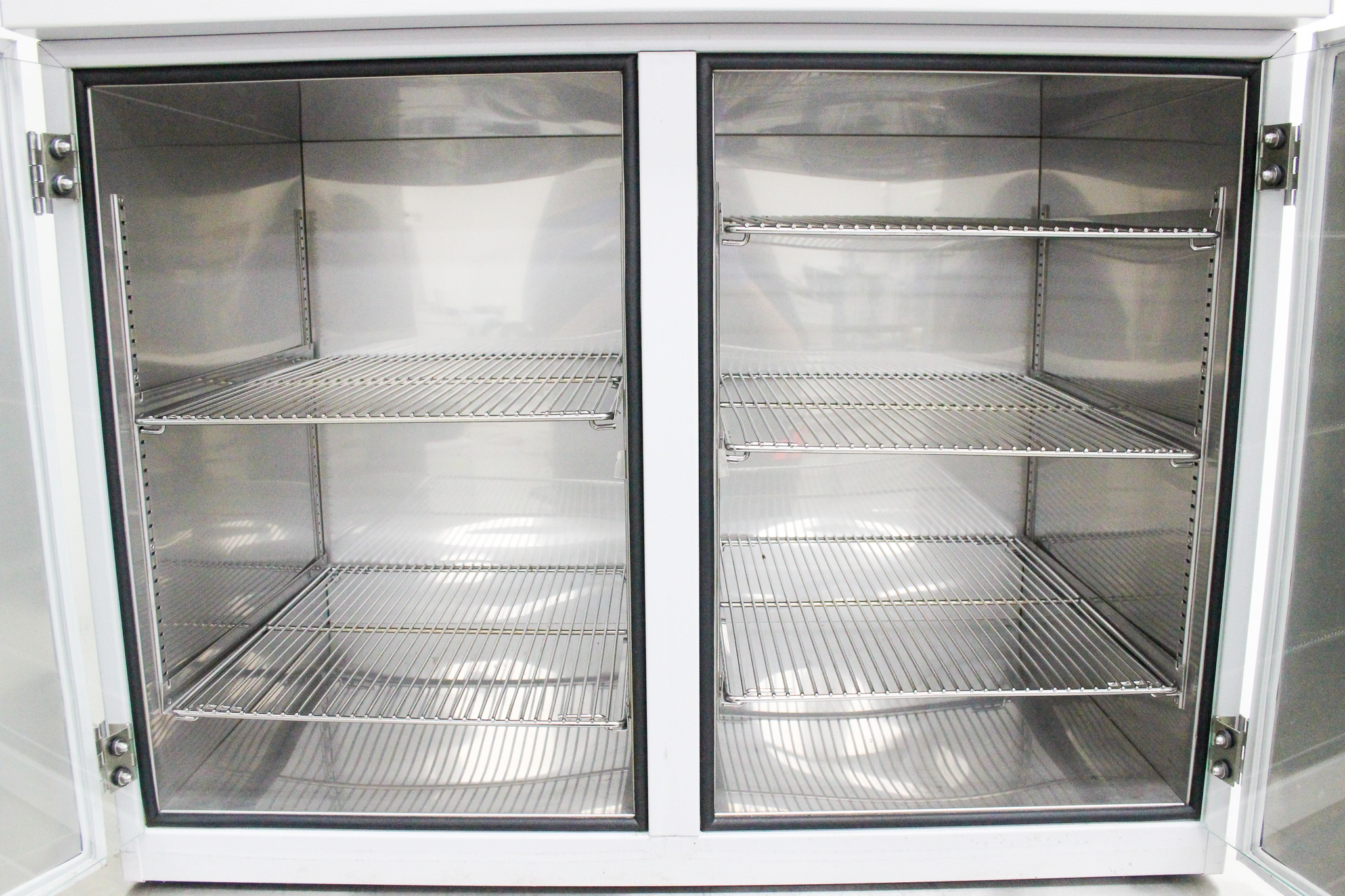 Barnstead Lab-Line 310 Incubator General Radiant Heat 11.2 cu.ft 5C to 65C