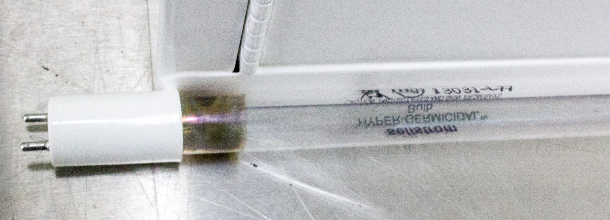 Sellstrom Monitor Ultimate Eyewear Germicidal Cabinet Used Power On Functional