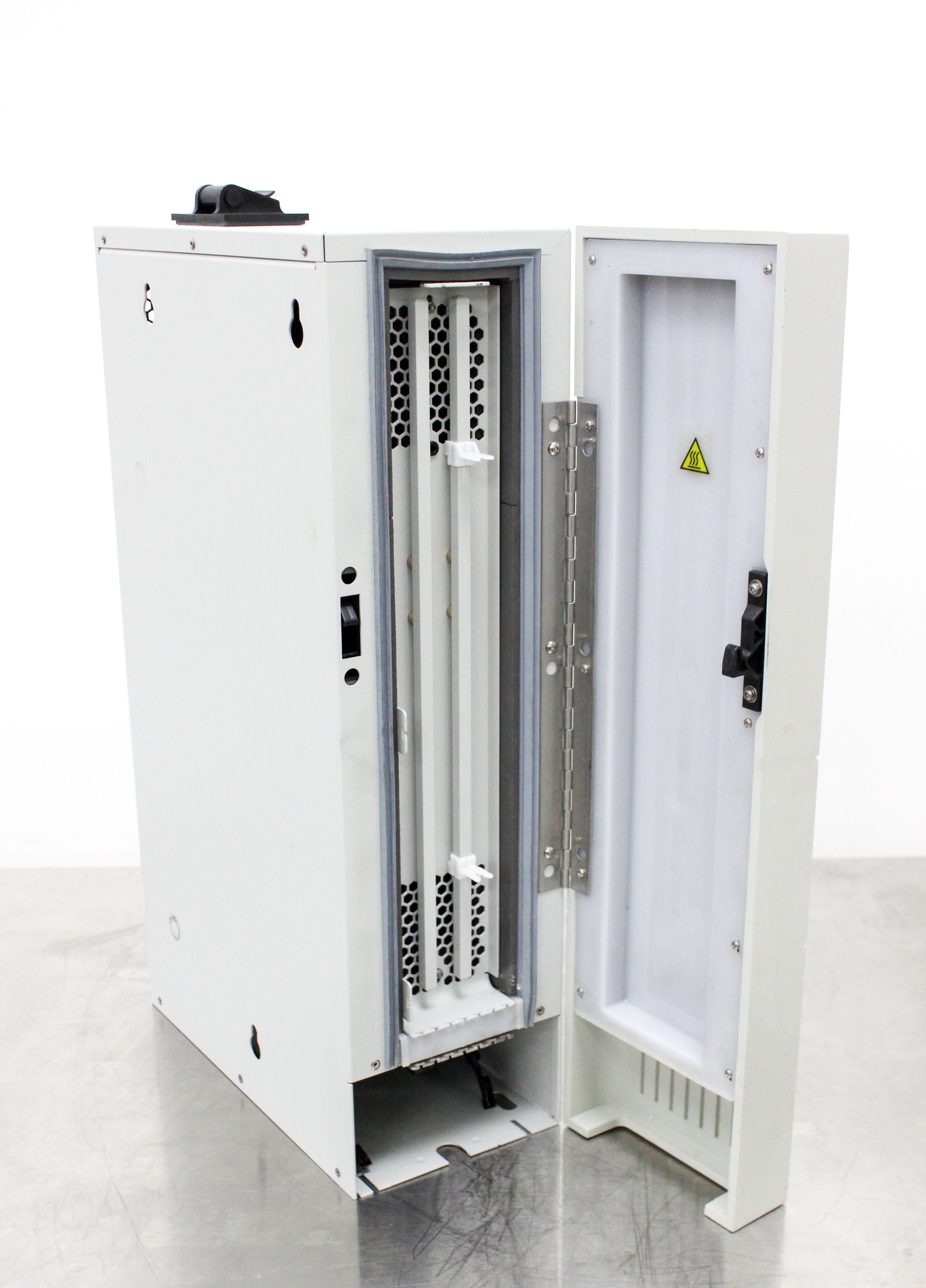 Waters SMH Column Heater Chiller HLPC 3 Valve Options Temp Control Used