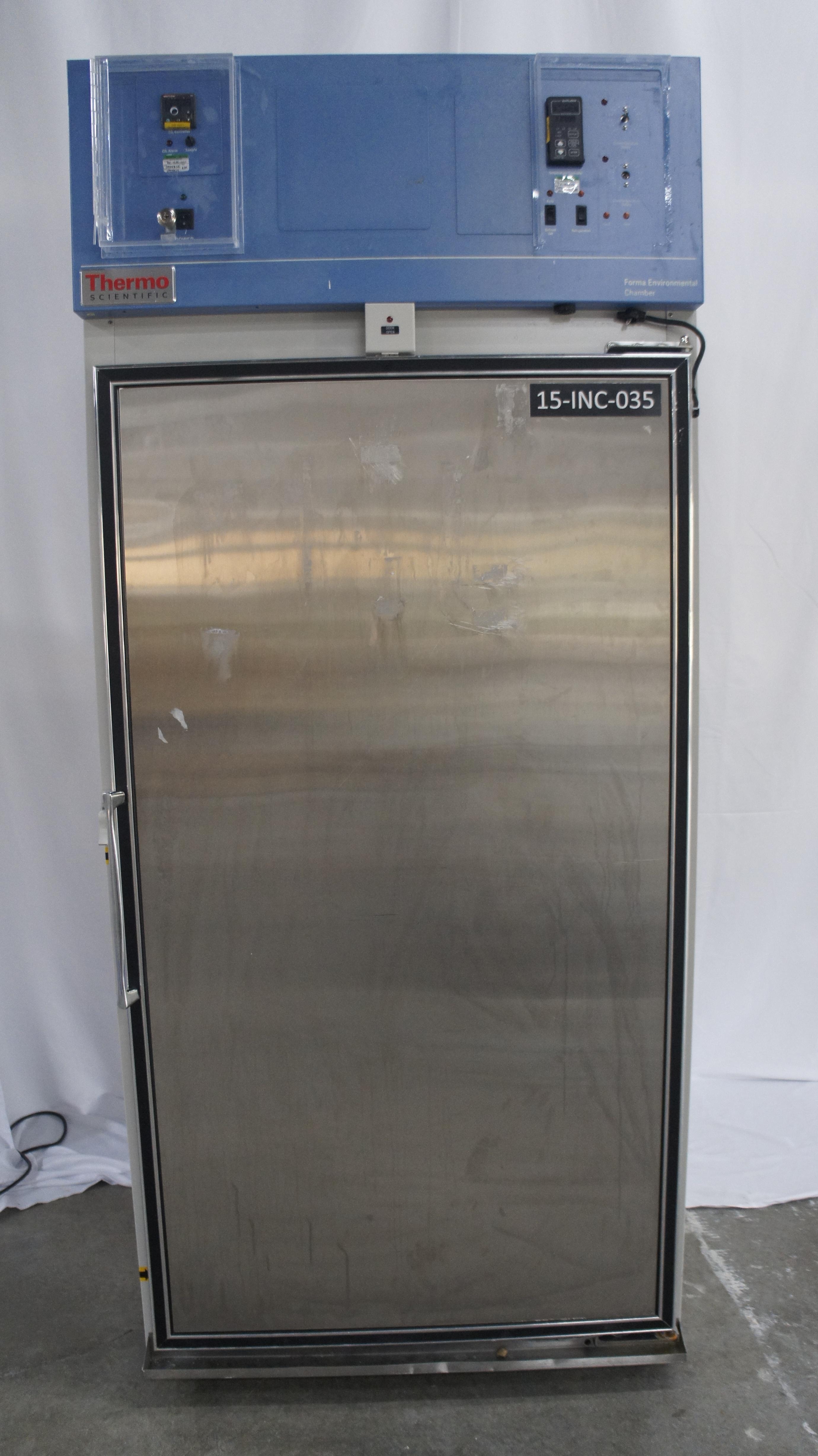 Thermo 3851/3920M Environmental Stability Chamber 29 cu ft 0C to 60C Used