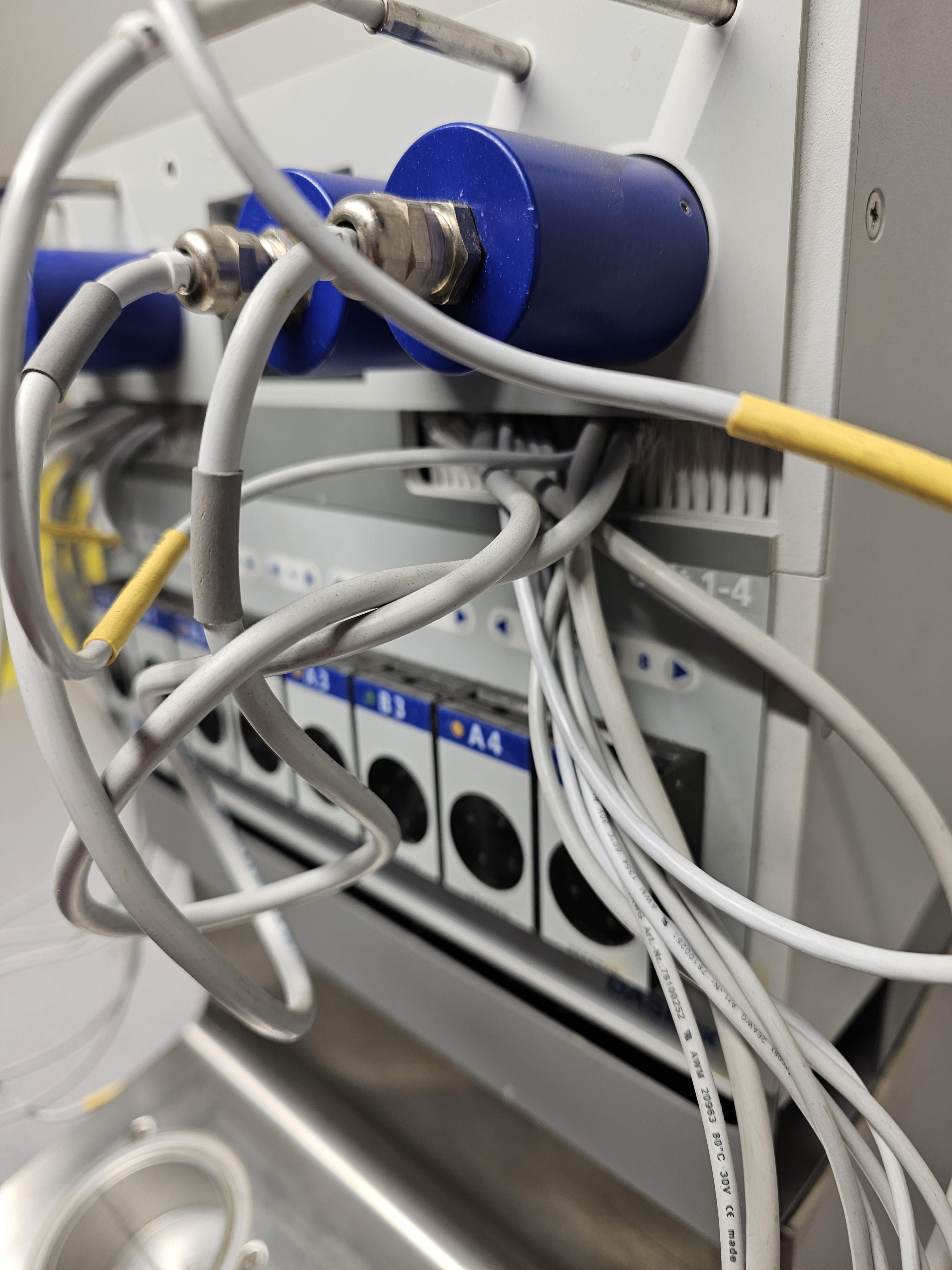 Eppendorf DASbox MP8-PHP Mini Bioreactor System with Advanced Control