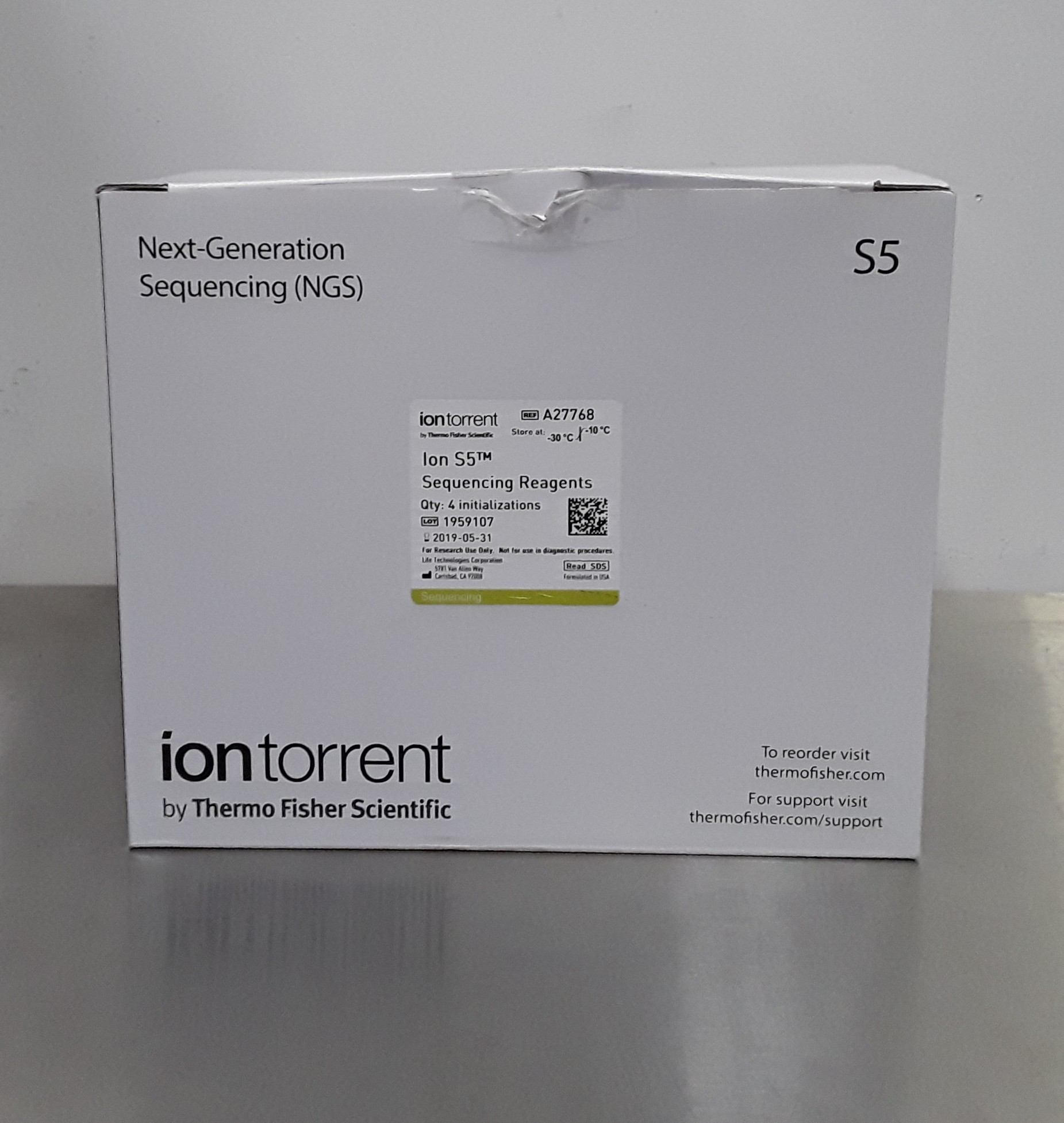 Ion Torrent A27768 Molecular Biology DNA Sequencer Reagents Box