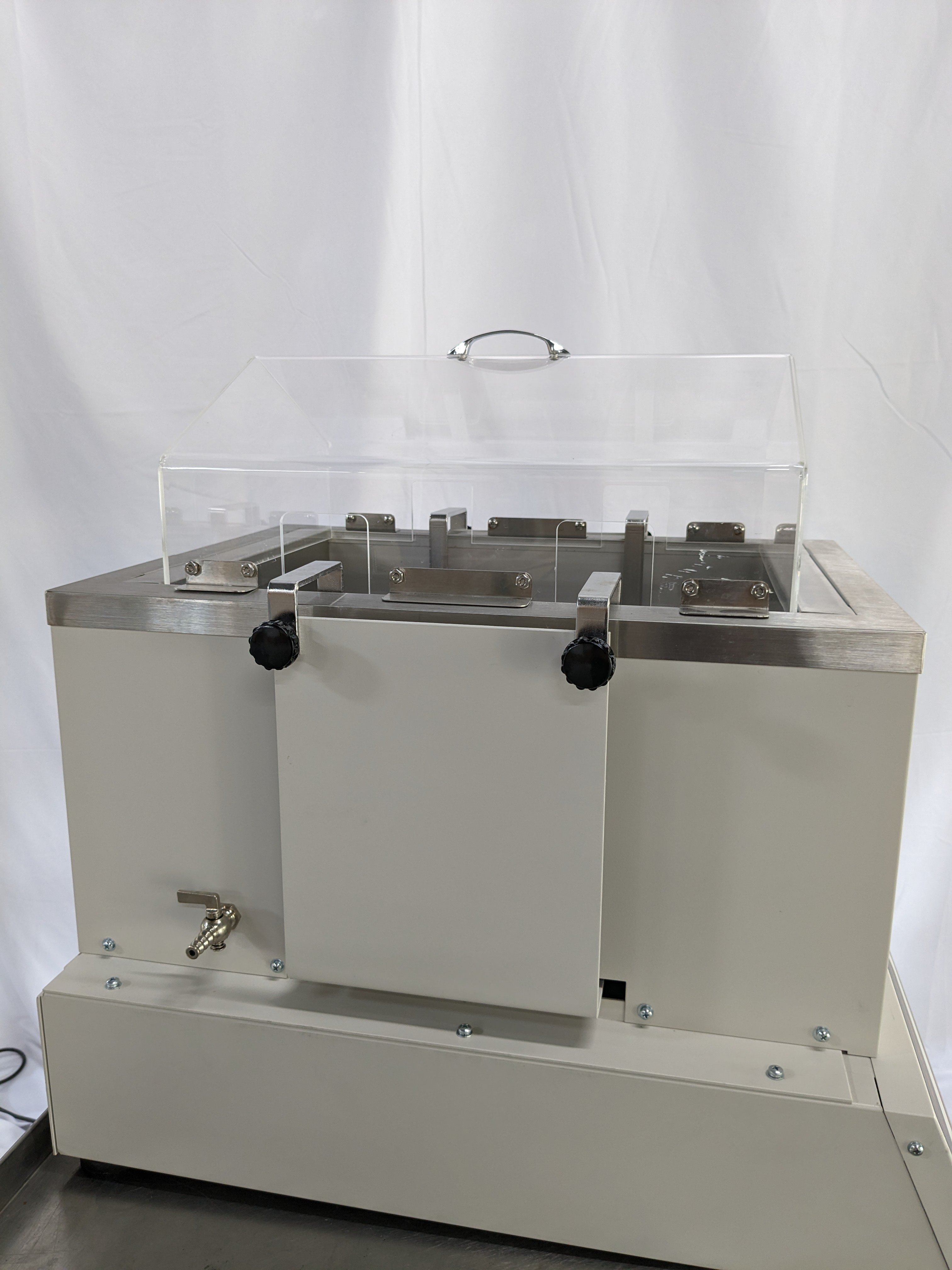 New Brunswick Classic C76 Incubator Shaker 80C High Temp Water Bath Used