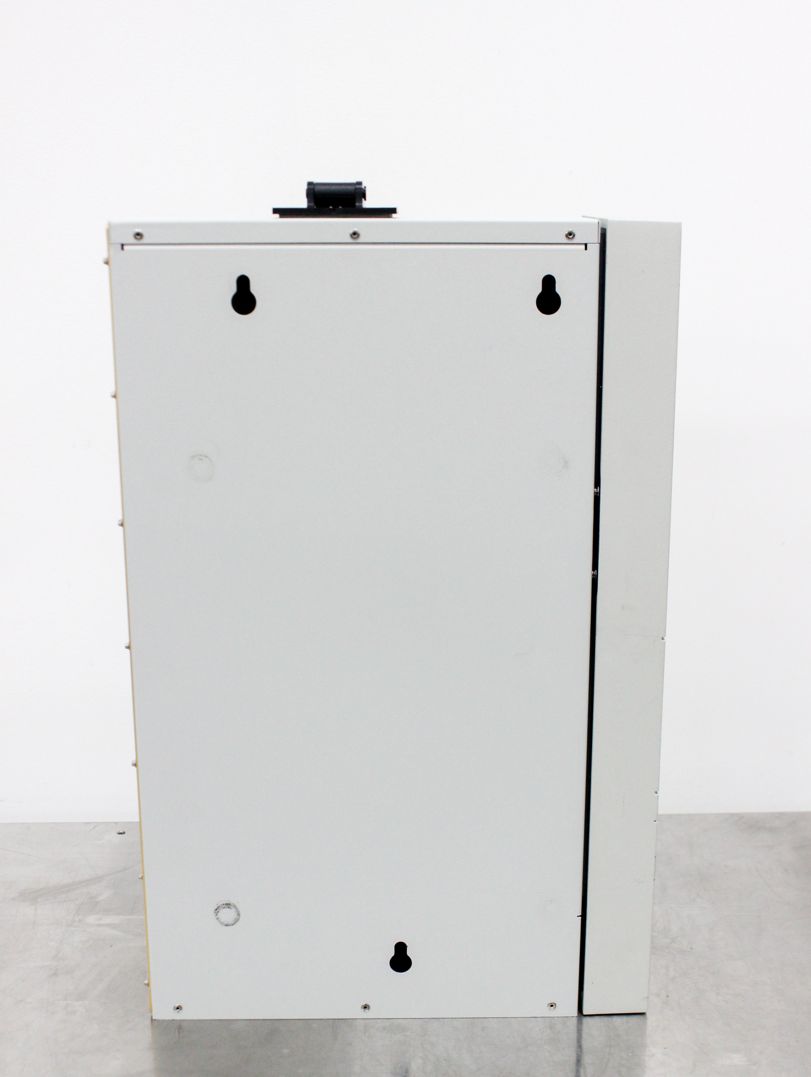 Waters SMH Column Heater Chiller HLPC 3 Valve Options Temp Control Used