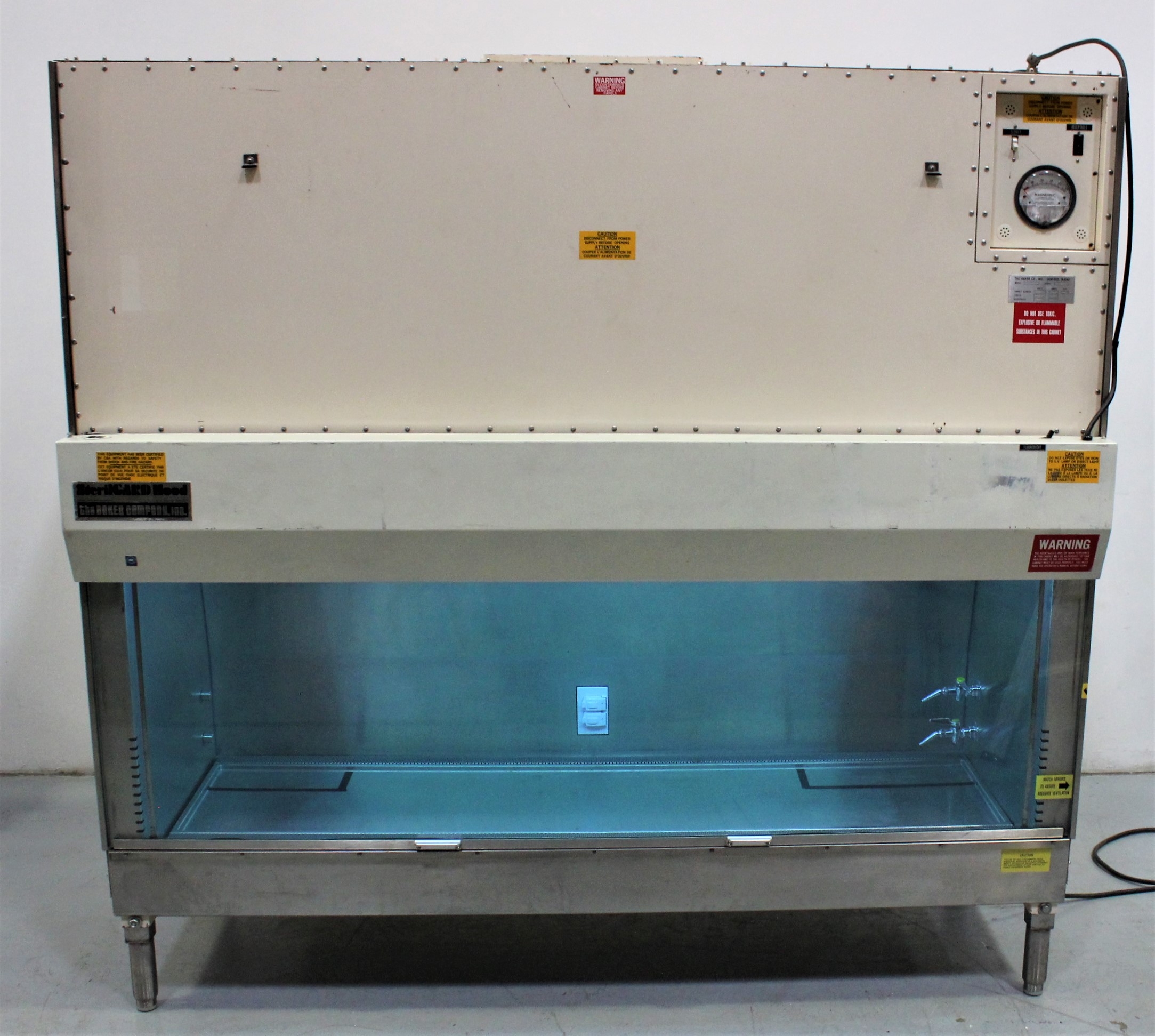 Baker VBM-600 Biosafety Cabinet Stainless Steel HEPA Airflow - No Computer