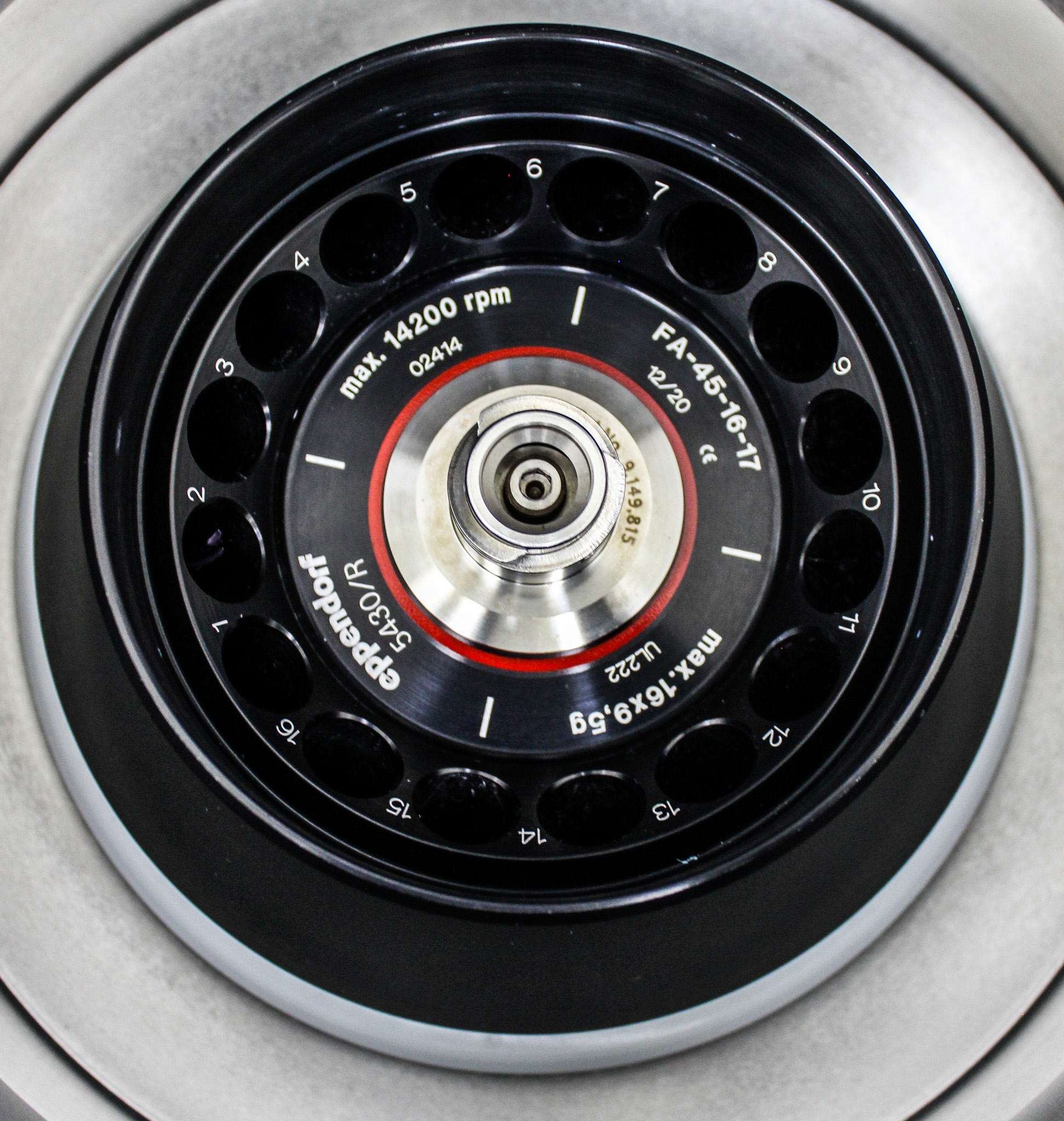 Eppendorf 5430 Centrifuge, High-Speed Microcentrifuge, 17,500 RPM