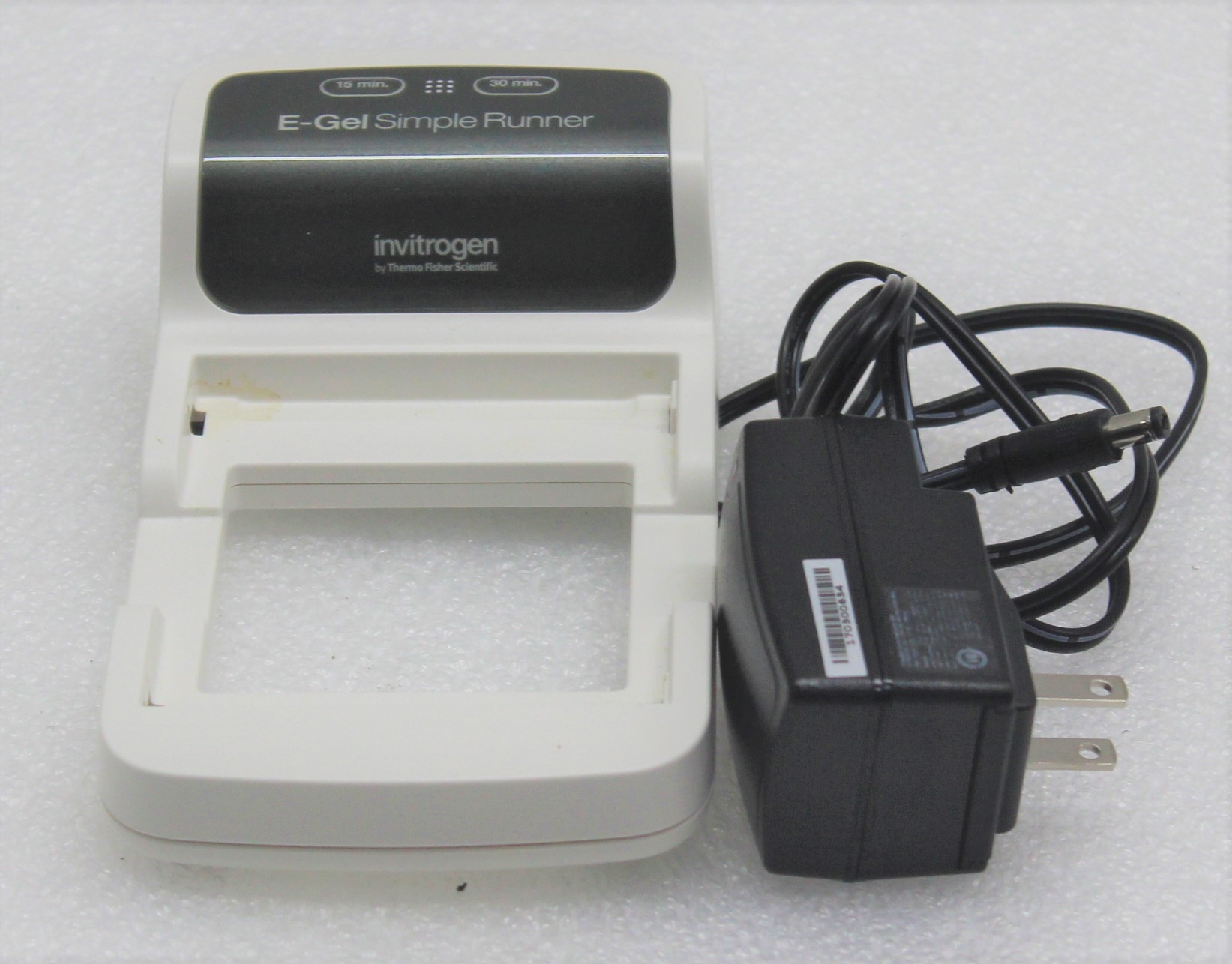 Invitrogen G8000 E-Gel Simple Runner for DNA Electrophoresis, 15/30 Min Protocols