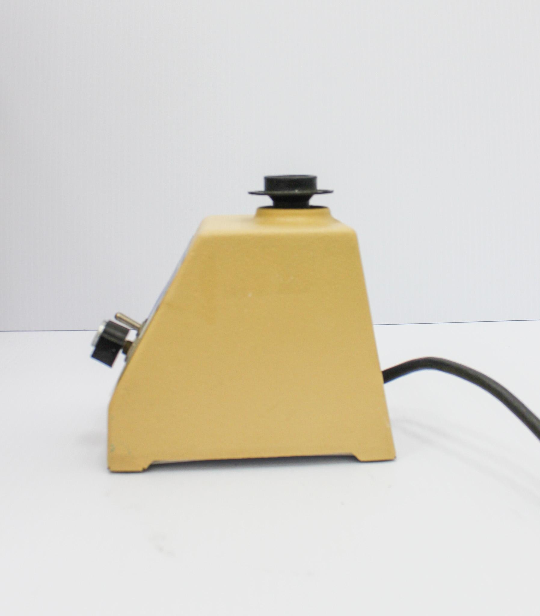 Sci Instruments G-560 Vortexer Small Benchtop Manual Speed Control 3200 RPM