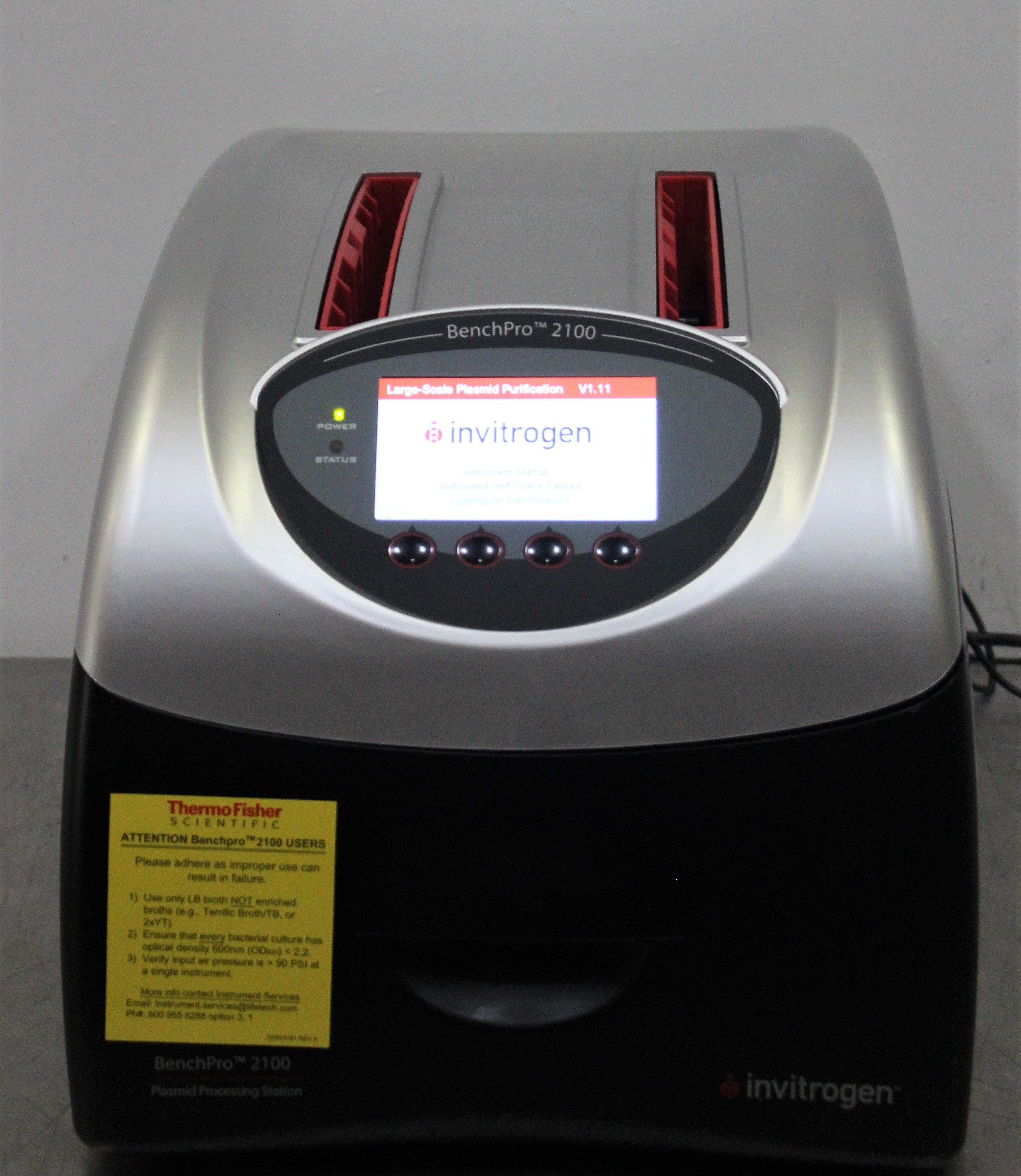 Invitrogen MC1001R BenchPro 2100 DNA Purification System High Yield
