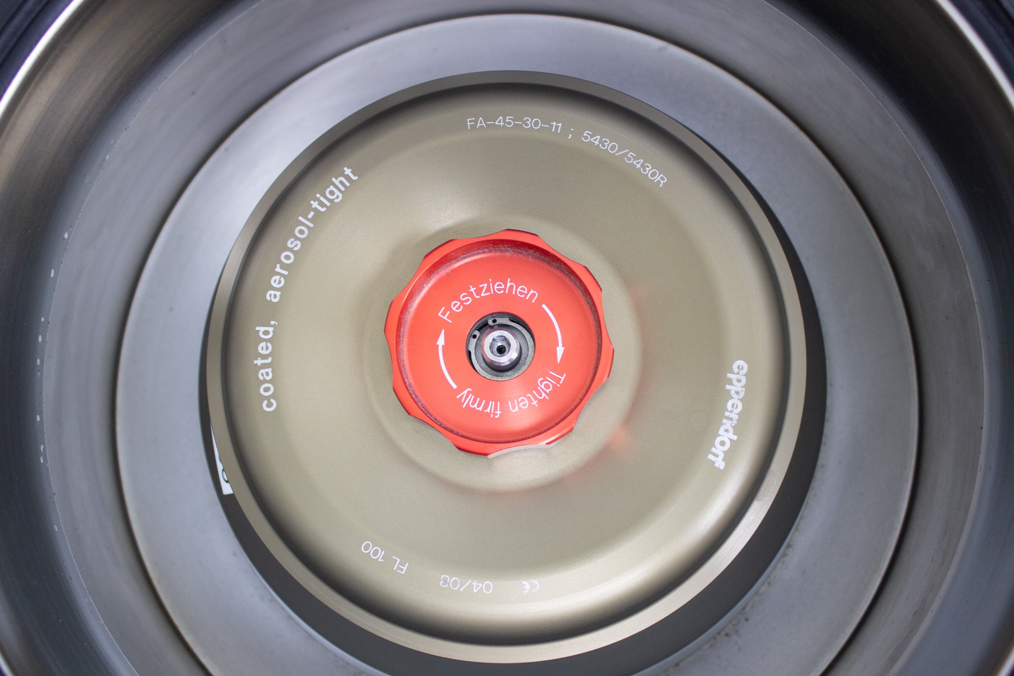 Eppendorf 5430 Benchtop Microcentrifuge 17500 RPM Cap 650mL Versatile