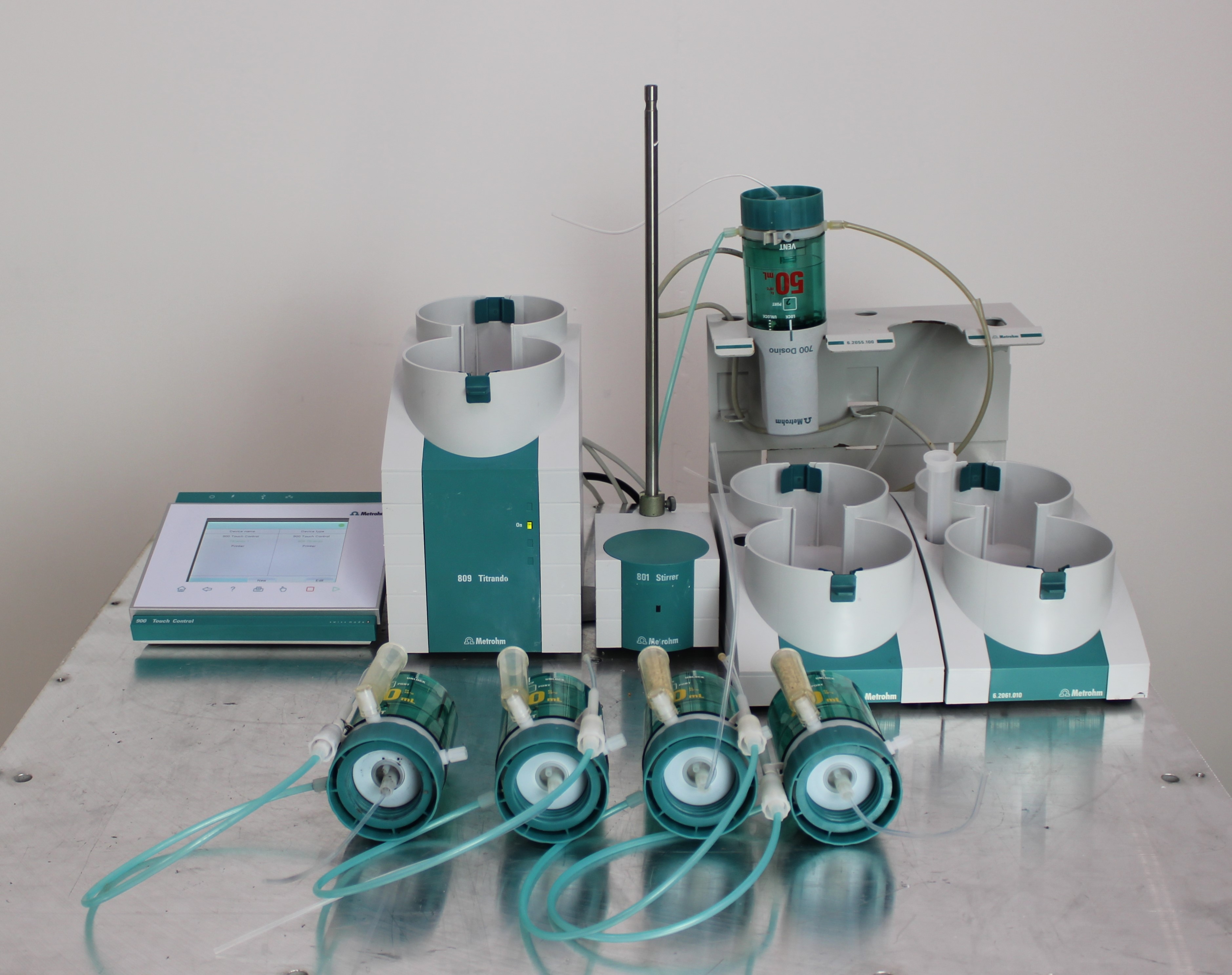 Metrohm 809 Titrando Ion Analyzer Conducts Dynamic Titration with Accessories