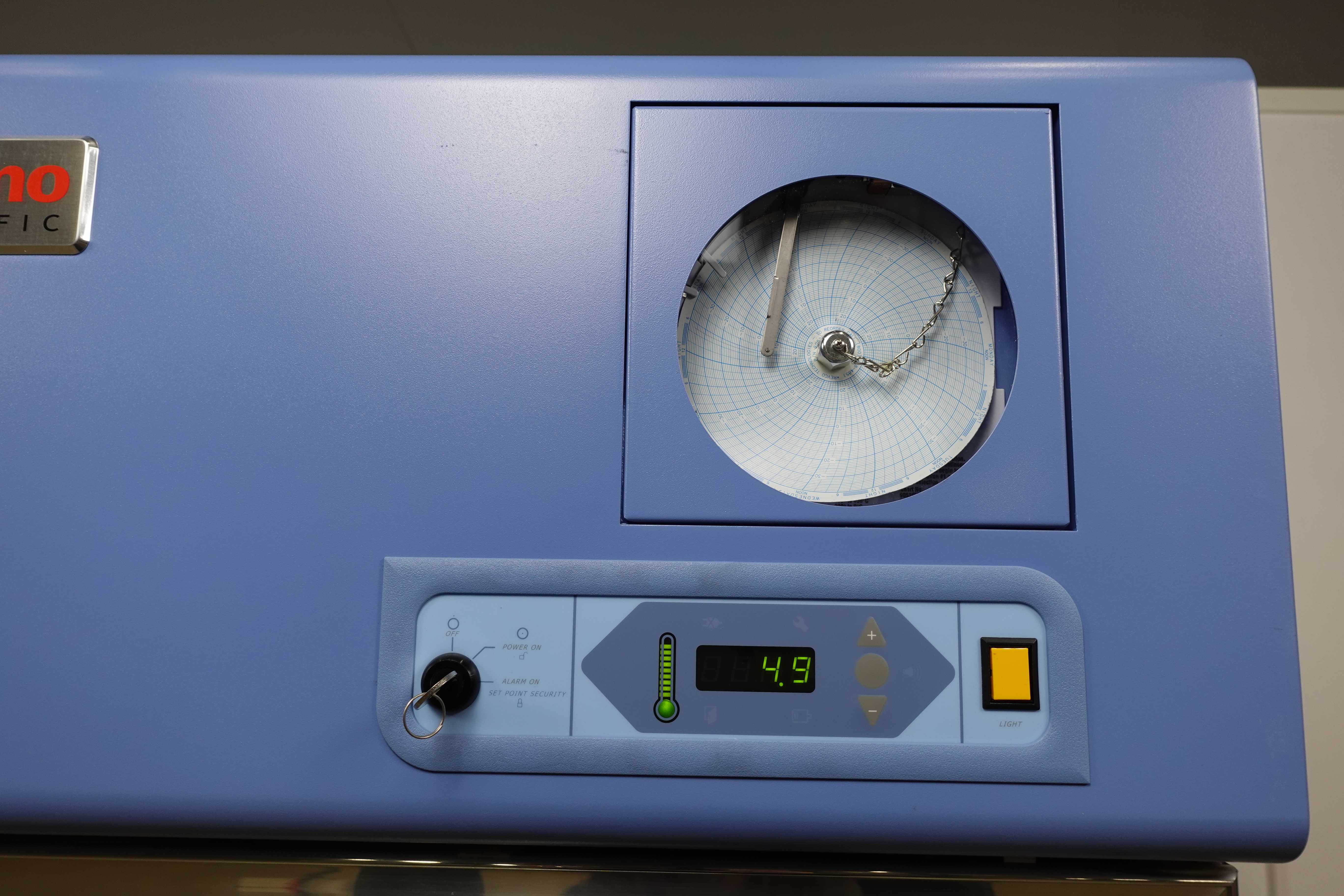 Thermo FRBB2304V22 Blood Bank Refrigerator 23.3 CU. FT 230V 385 Bag Cap