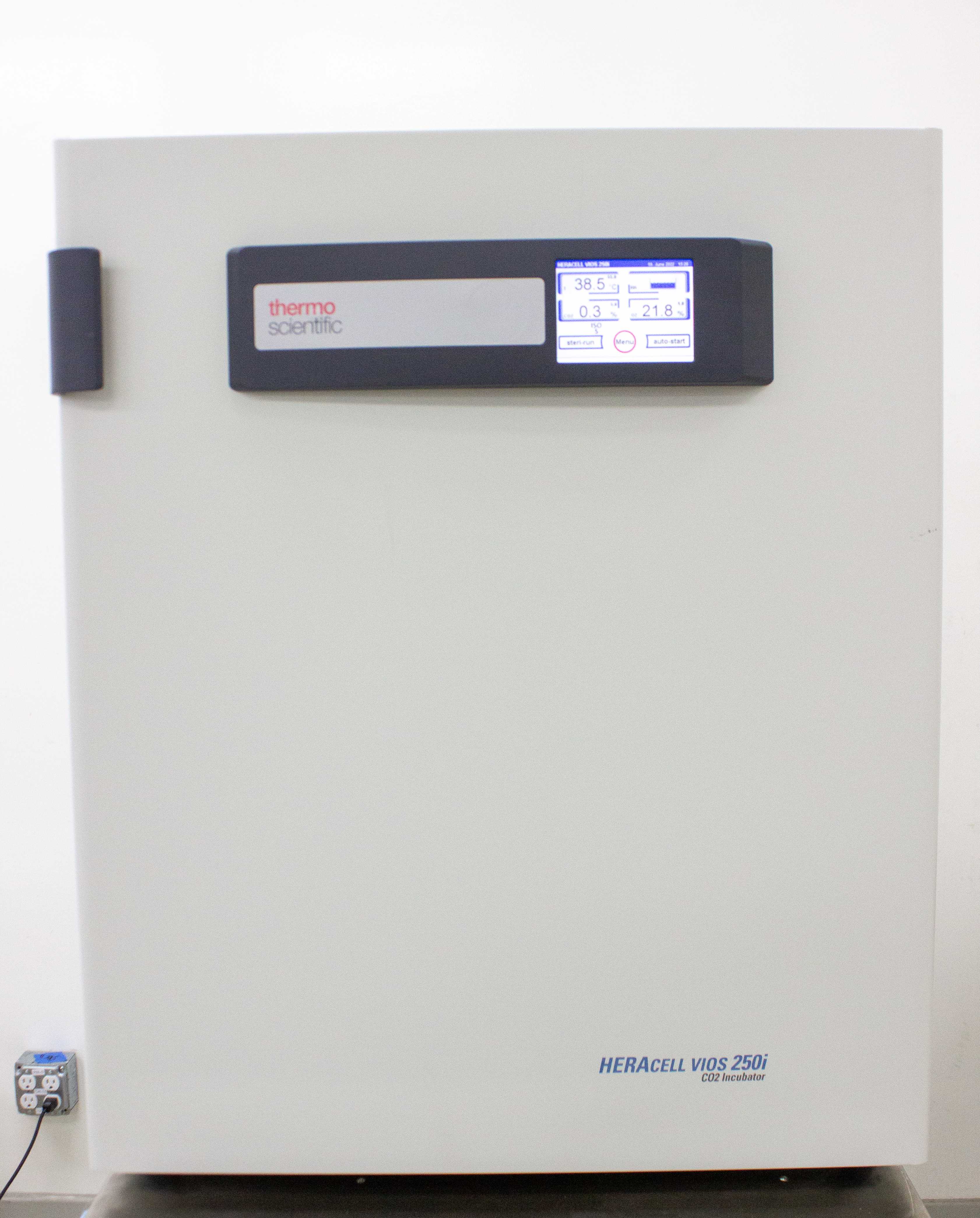 Thermo HERAcell Vios 250i Incubator CO2 255L Stainless 1-20% CO2 Used 2021