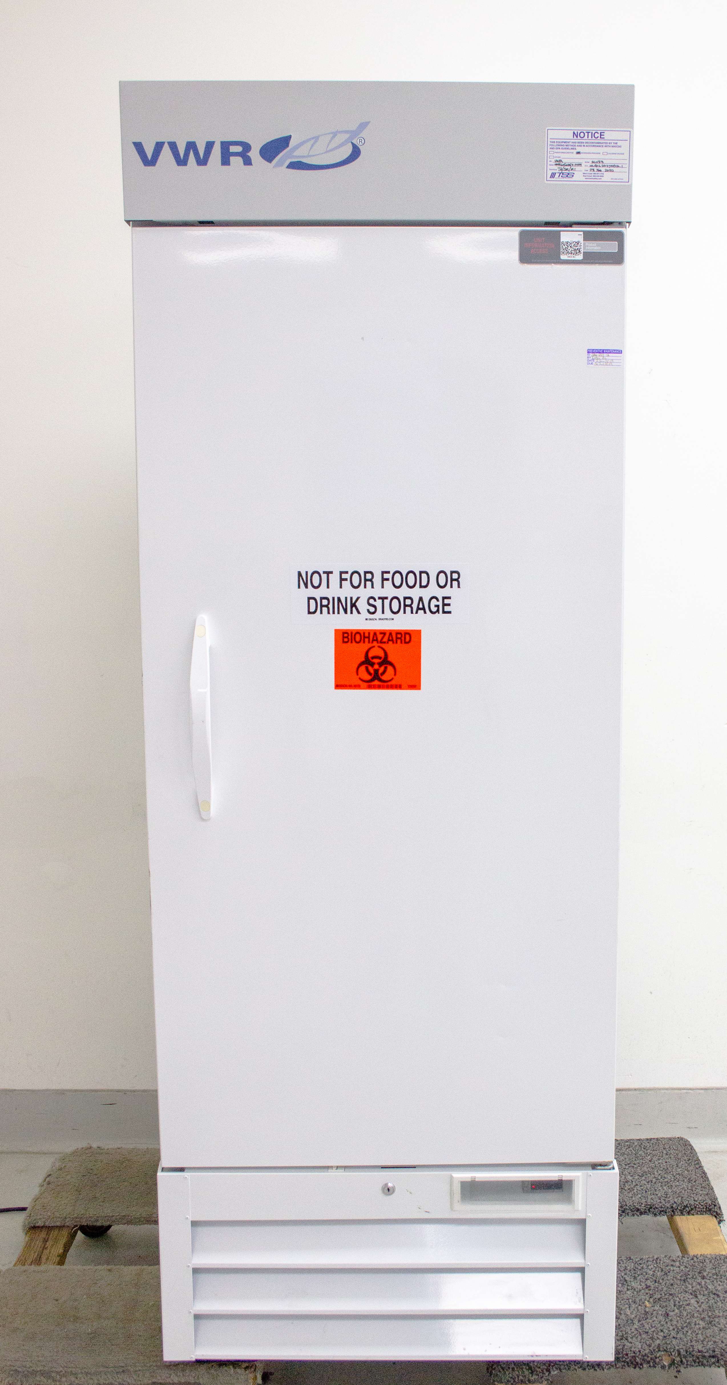 VWR SLV-26 Laboratory Refrigerator 26 Cu Ft Digital Temp Control 1-10 C