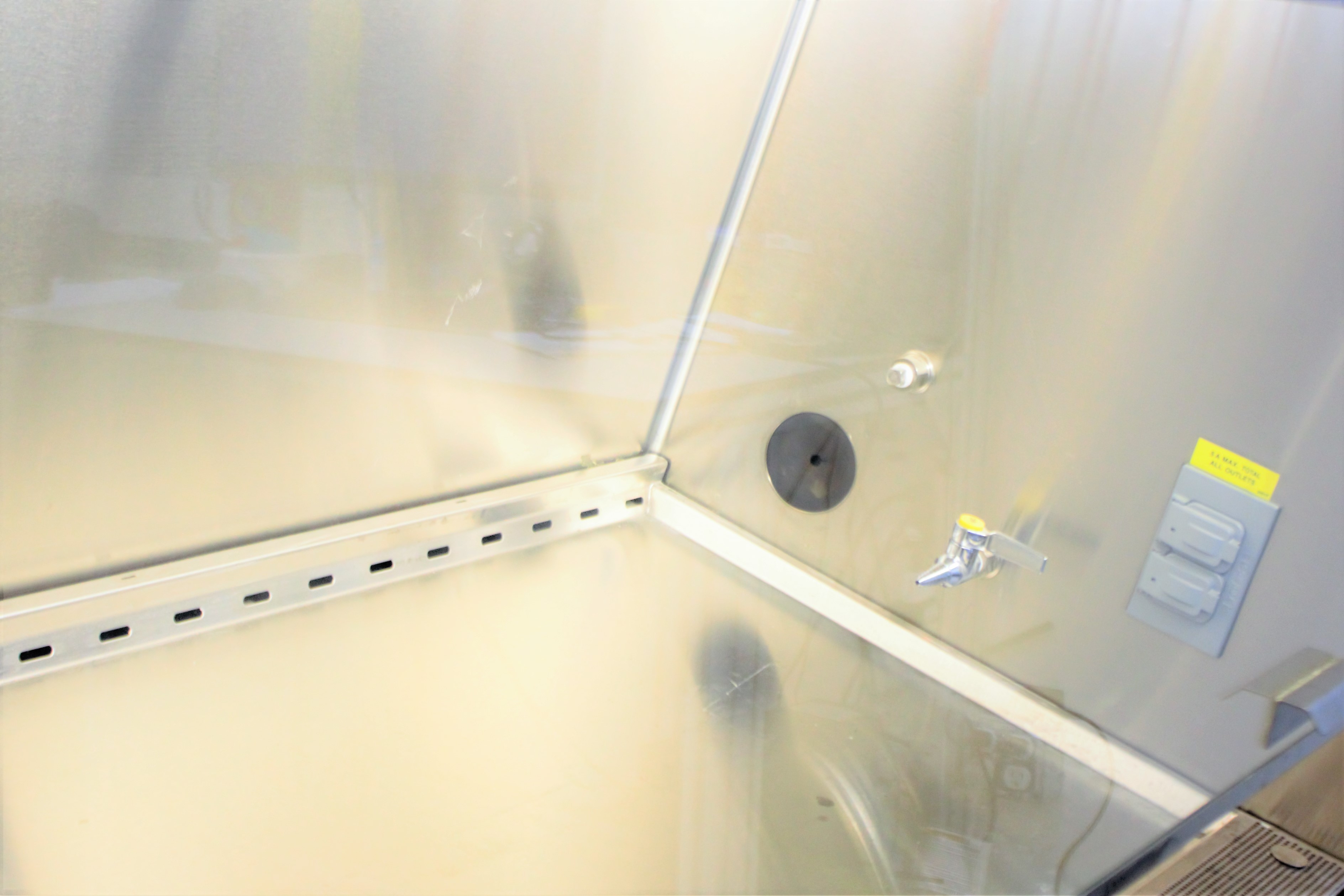 Baker SG 603A-HE Class II Biosafety Cabinet High Efficiency HEPA Filtration