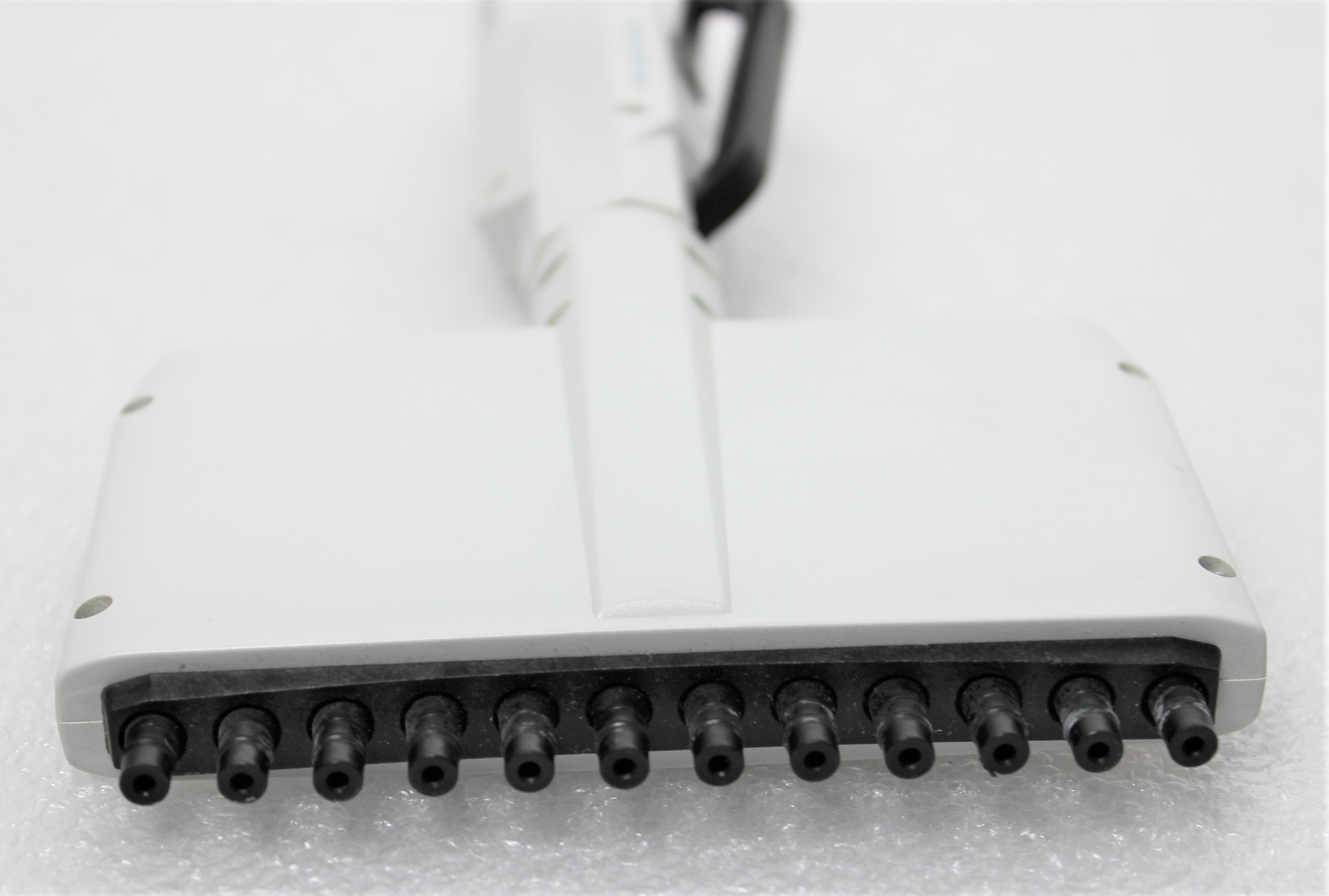 Biohit Proline Electronic Pipette 25-250uL Liquid Handling 12-Channel 80 Characters