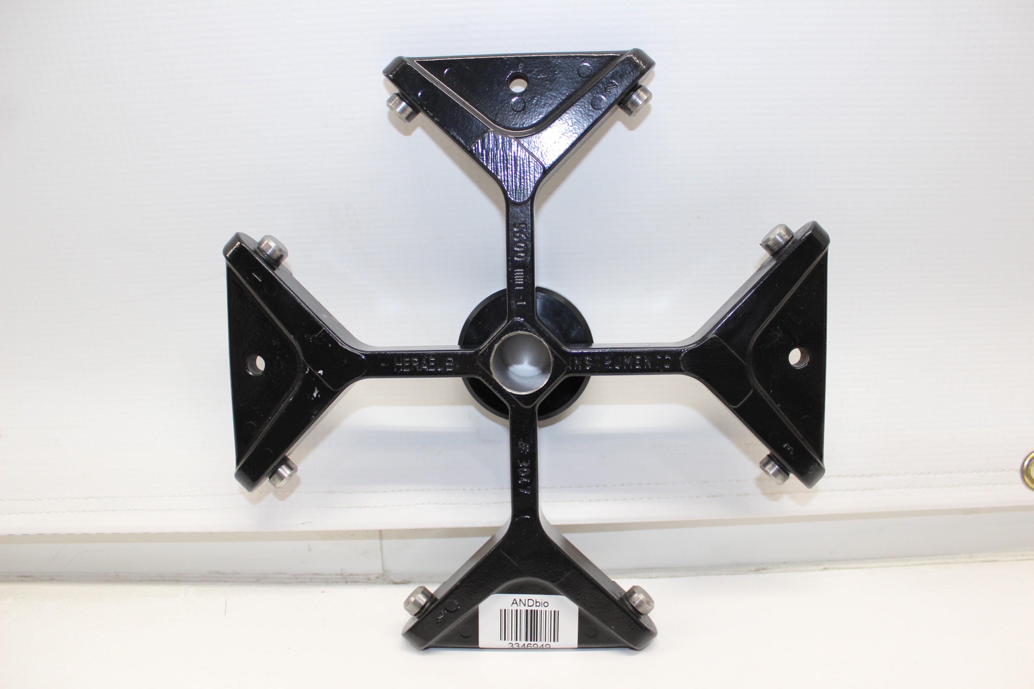 Heraeus Centrifuge Rotor Model 3047 VG Used 5600 mn-1 Accessory Lab Equipment