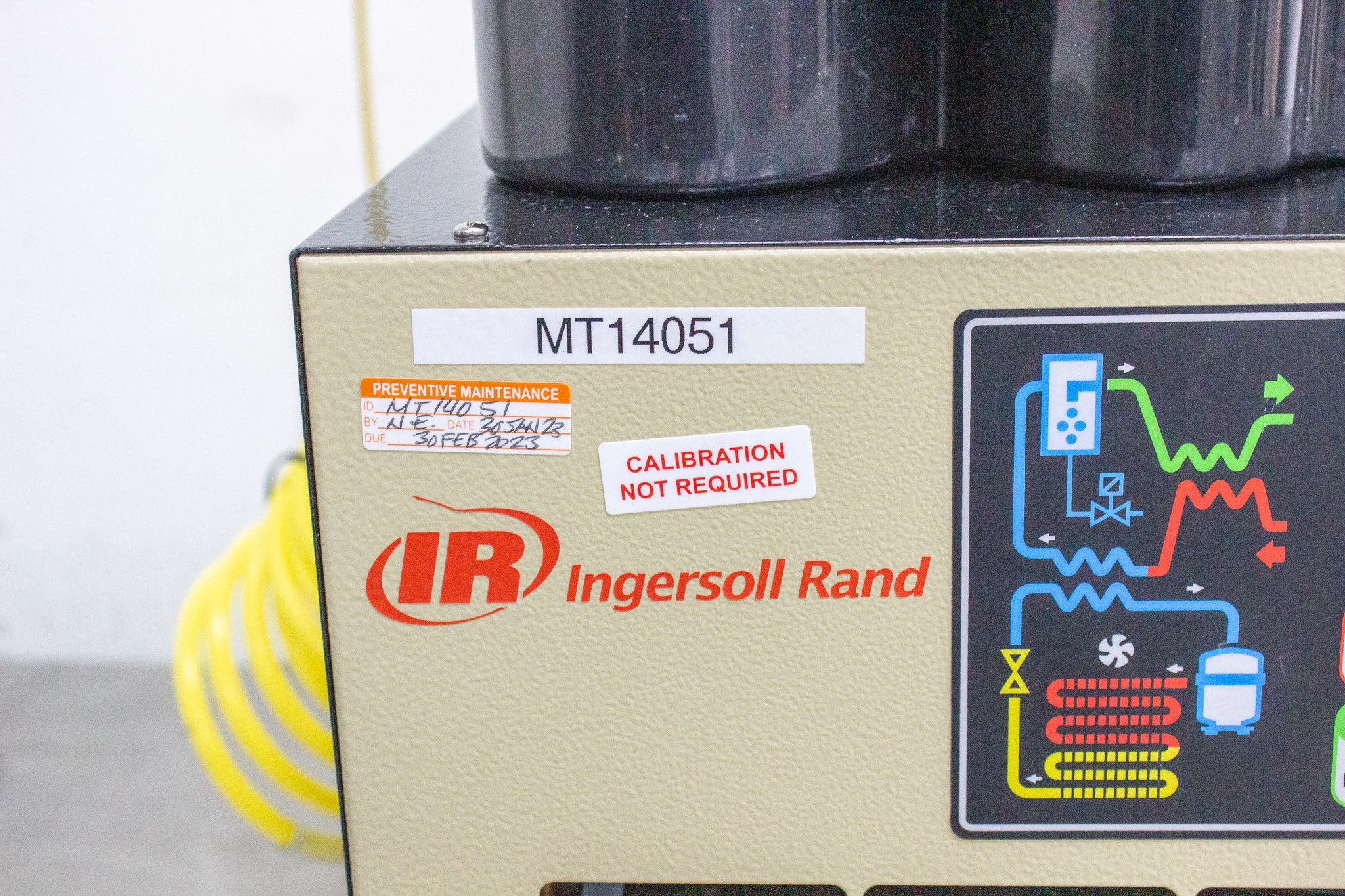 California 20020AD Quiet Oil-Free Air Compressor Includes Air Dryer 5.3CFM