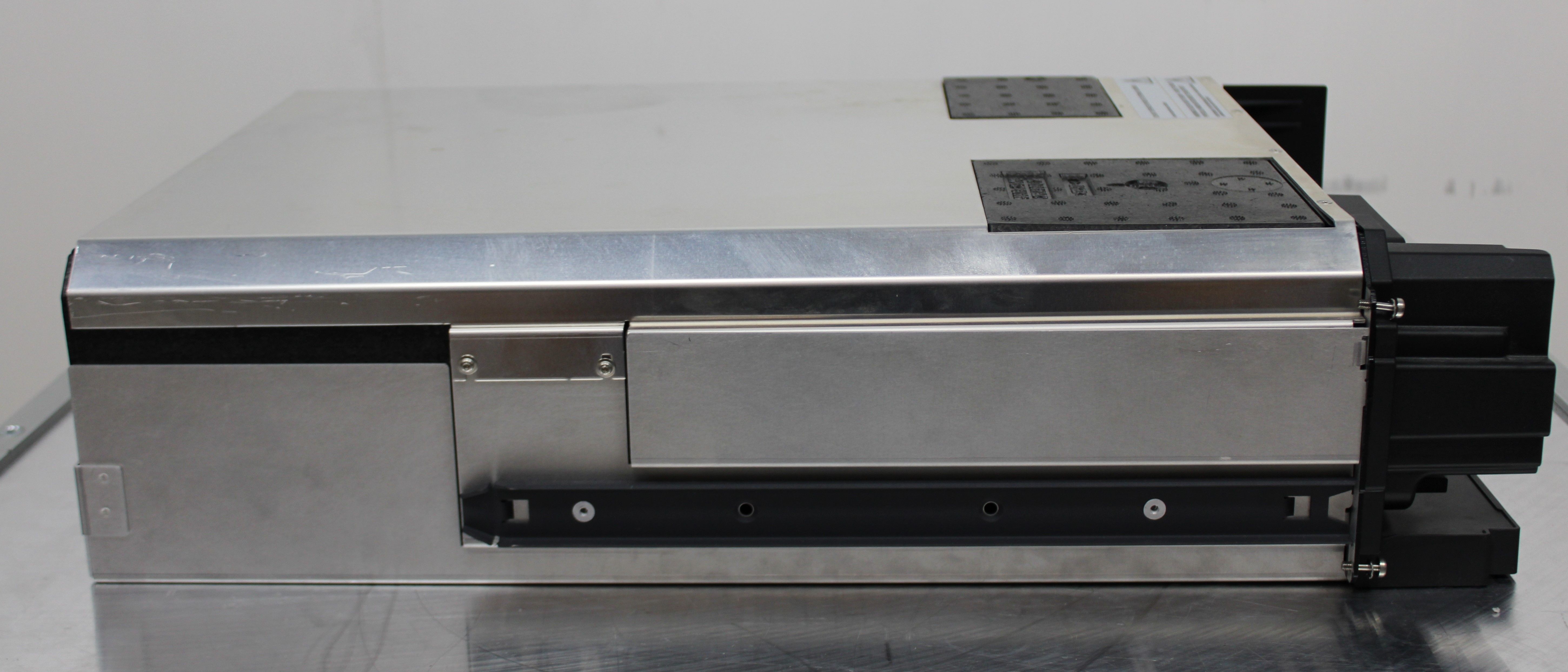 Thermo VH-D10-A Diode Array Detector For Parts Needs Repair 240V 2014