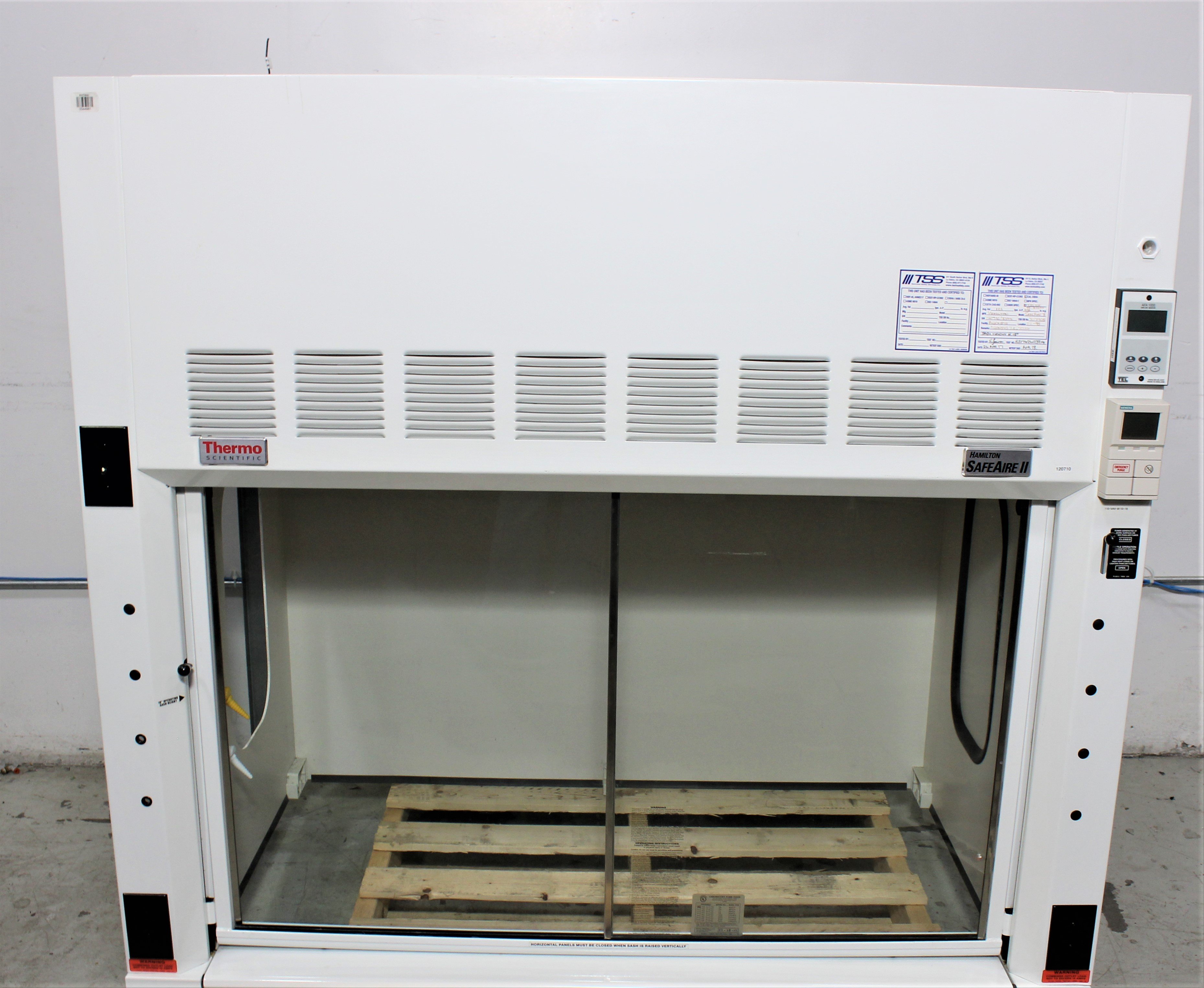 Hamilton SafeAire II Fume Hood Clean Air Ventilation System 60in Used