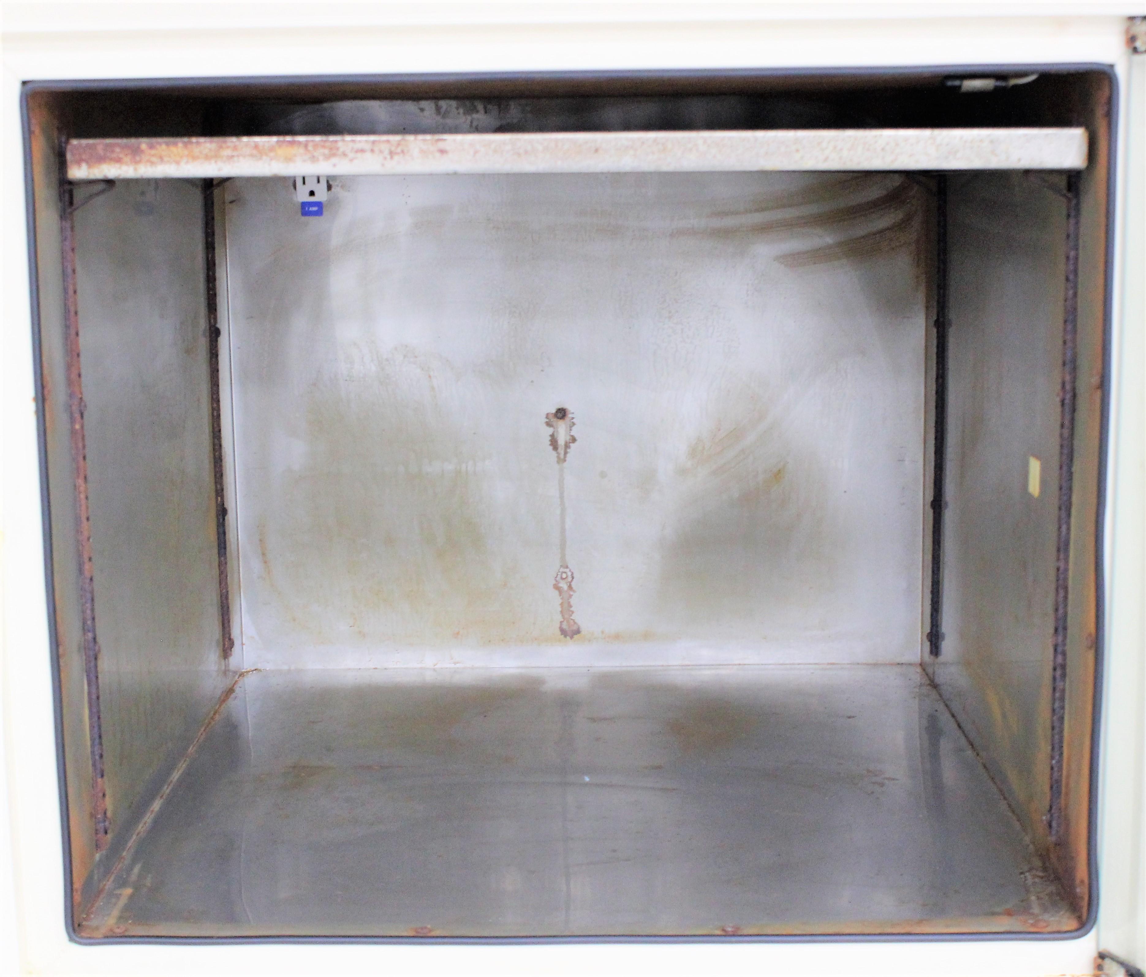 VWR 1530 Incubator Incubator Consolidated Temp Control Temps 5C to 70C Used