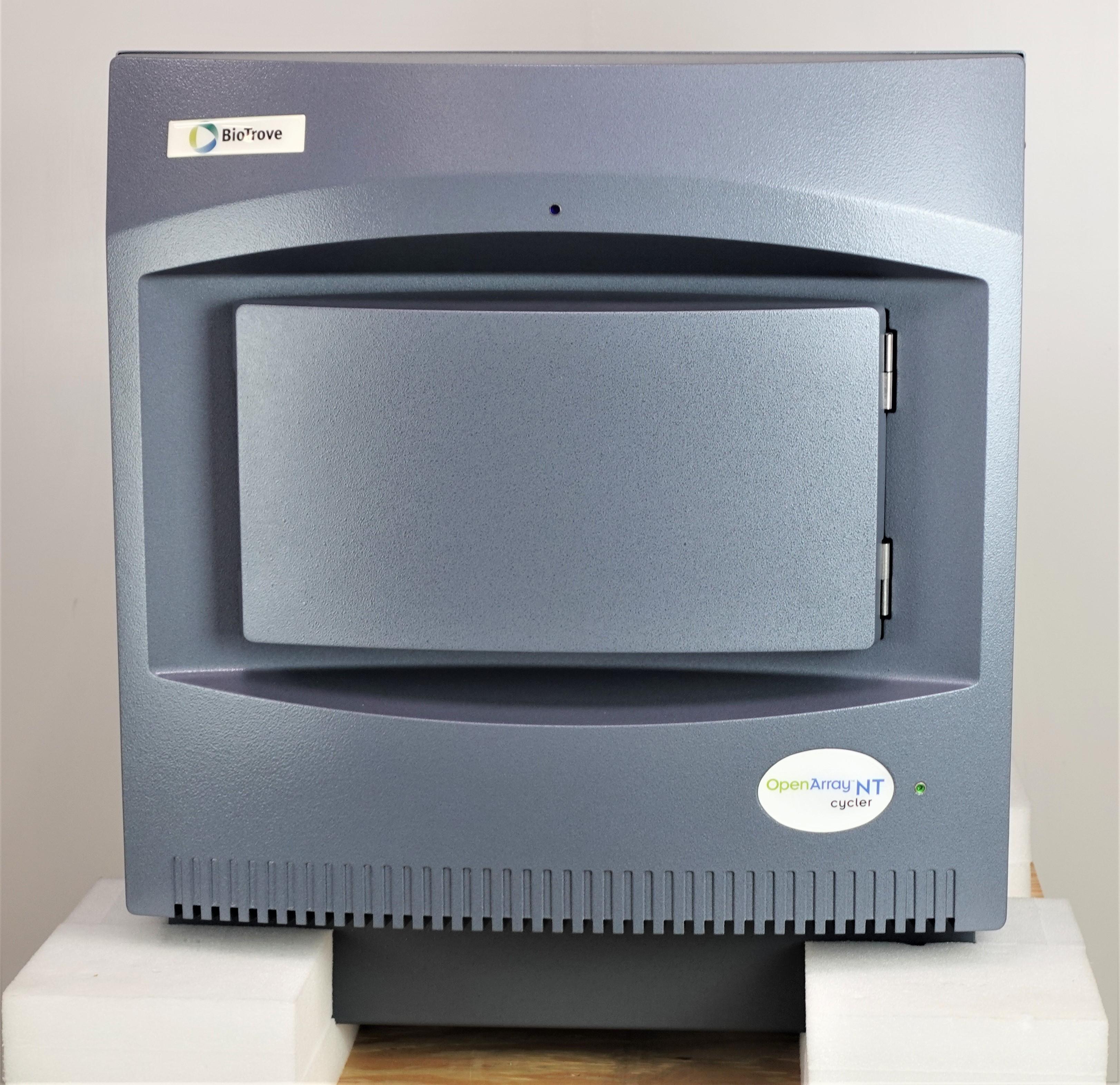 BioTrove 20001-200 Analytical Real Time PCR Assay System US Used Powers On