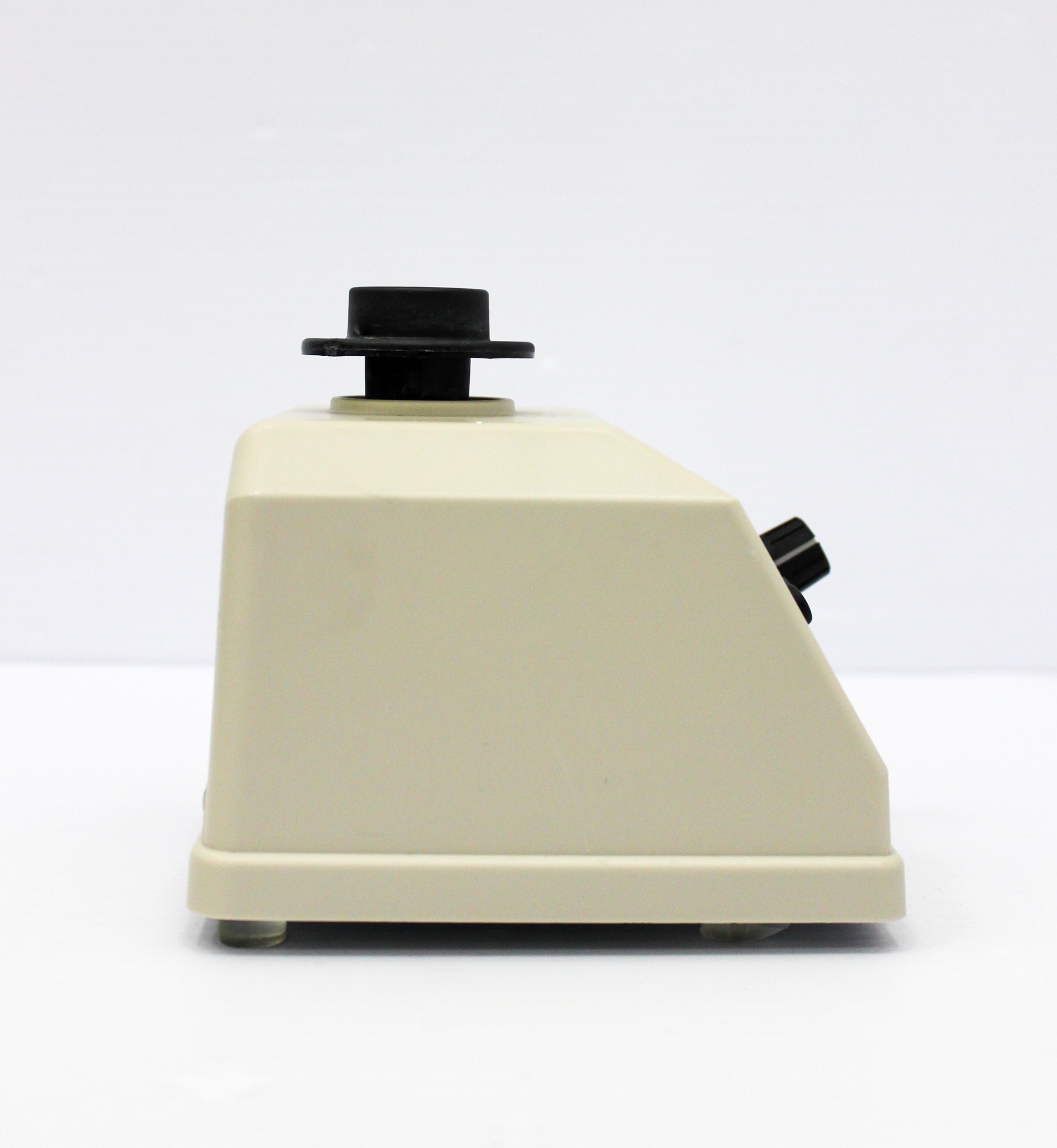 Corning Ref: 6775 Vortex Mixer w/STD Tube Head Variable Speed 120V