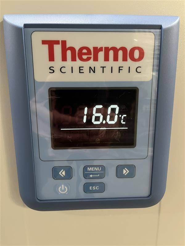 Thermo Heratherm OGS60 Laboratory Oven 60L Capacity for Precise Heating
