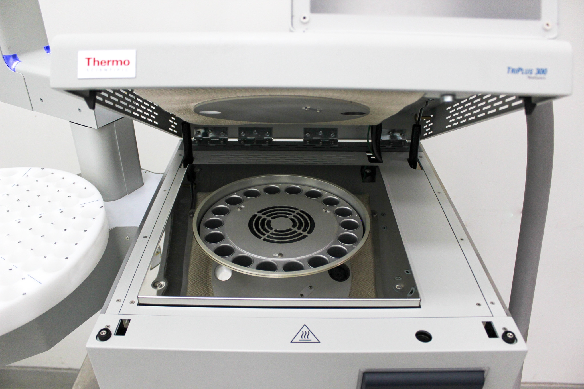 Thermo TriPlus 300 Autosampler Organic Volatiles GC or GC/MS Headspace