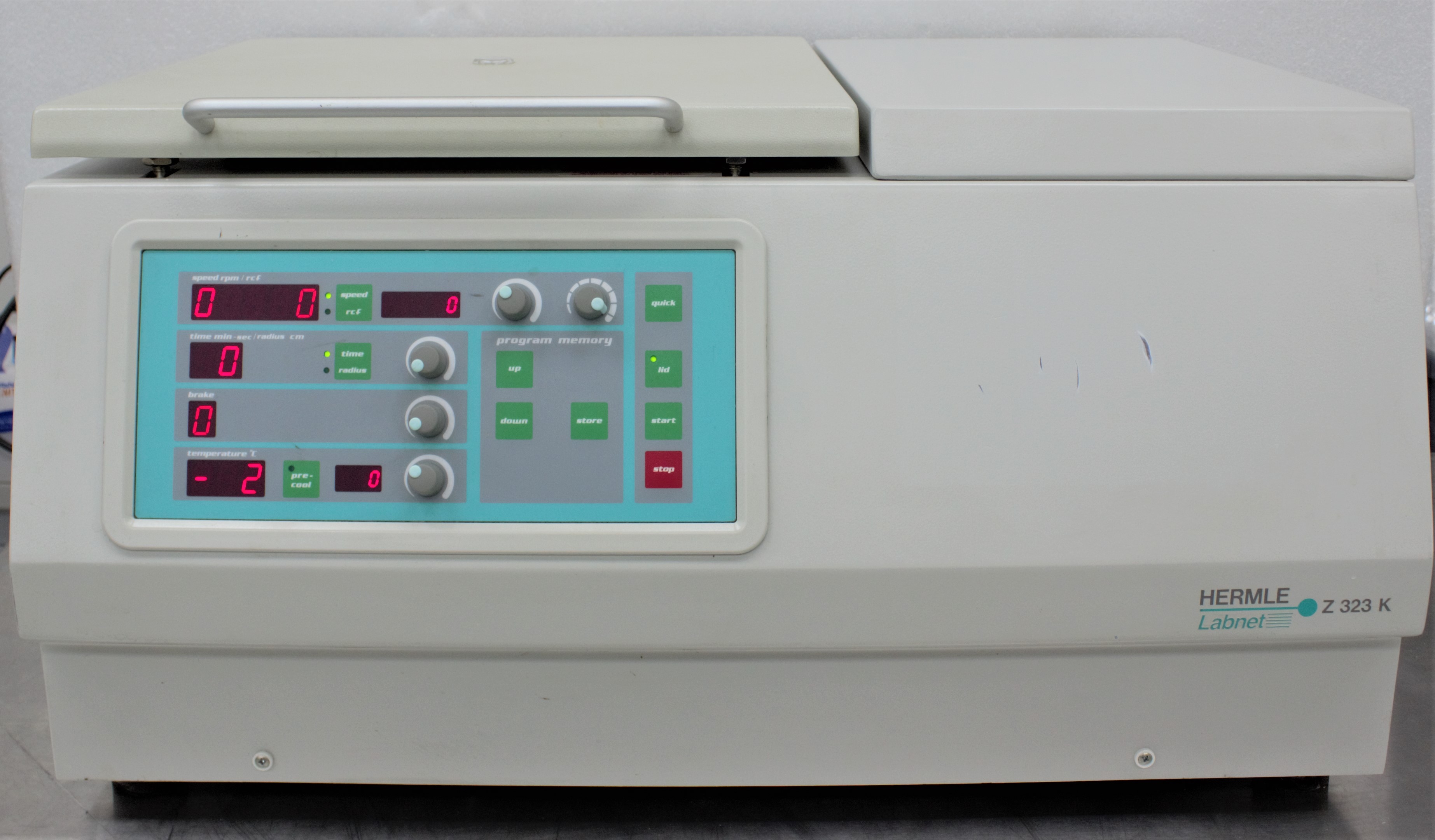 Hermle Refrigerated Centrifuge Z323K Benchtop 5000 RPM Tested with Features