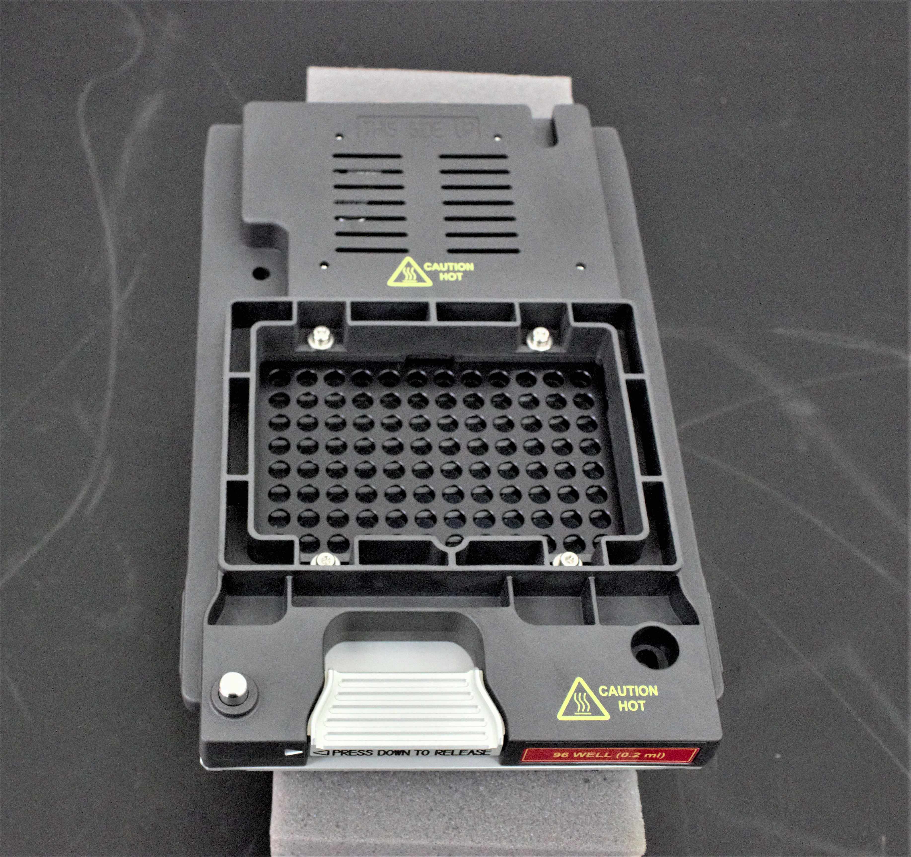 Thermo 96-Well Heated Cover Accessory New Opened Box 4453560 Functional