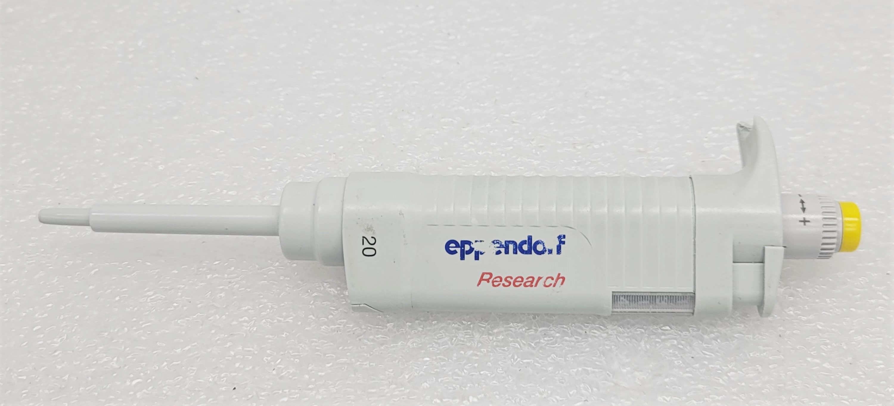 Eppendorf Research 20 Pipettor Single Channel 2-20uL for Liquid Handling