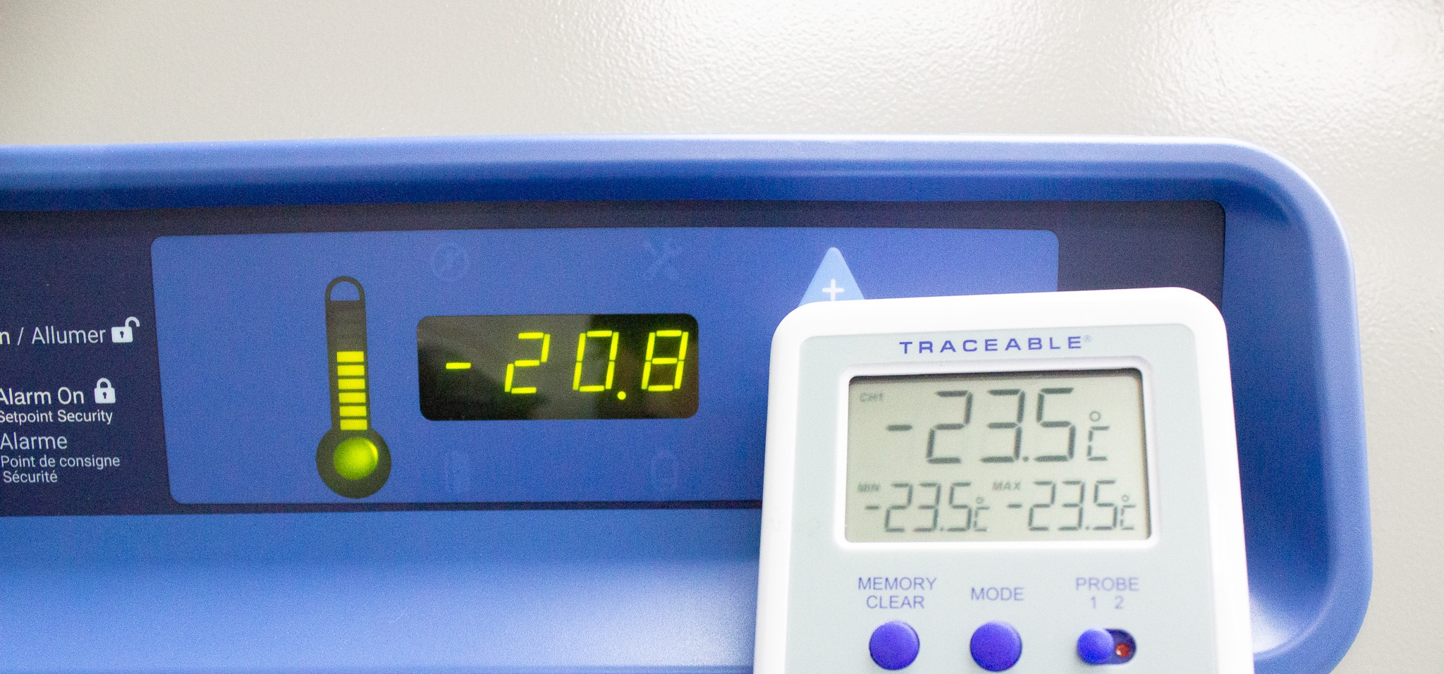 Thermo TSX2320FA Lab Freezer -20C Performance 650L Energy-Efficient Used