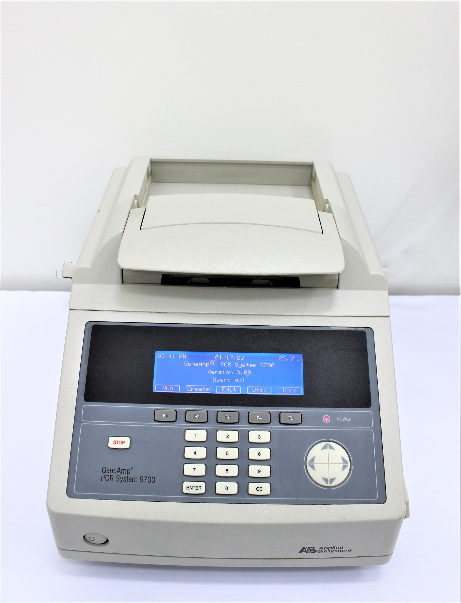 ABI GeneAmp 9700 PCR Thermal Cycler 4-99.9C High Throughput Molecular Biology