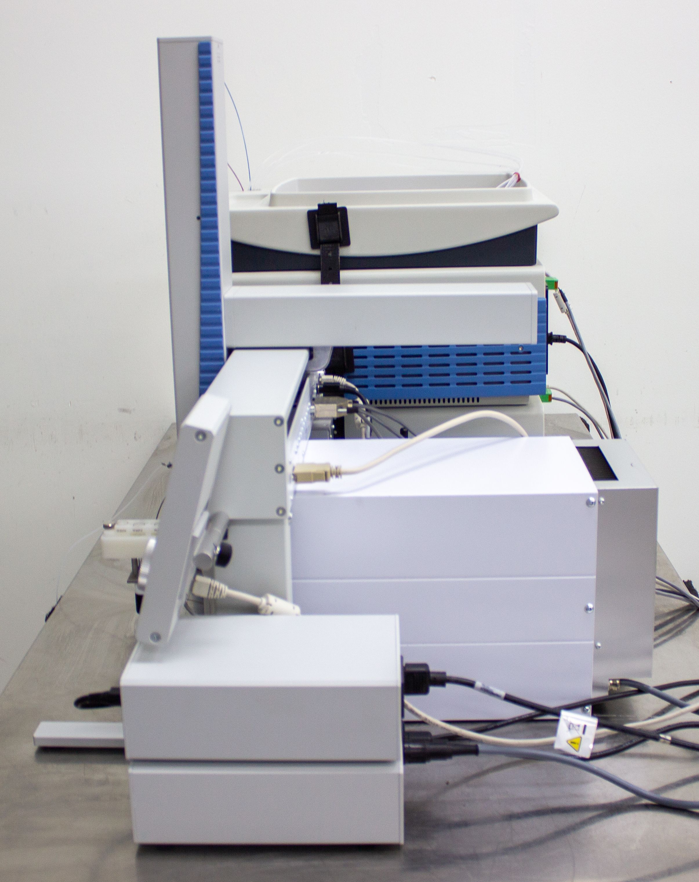 Thermo Accela HPLC/UHPLC System with PDA Detector and Autosampler 1250 bar