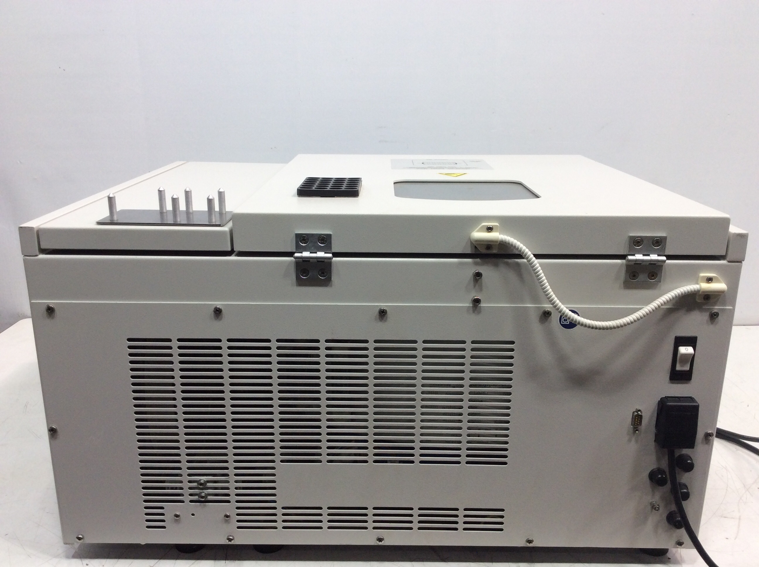 Sigma 6K15 Robot Benchtop Centrifuge 6x500ml -10-40C 15000RPM