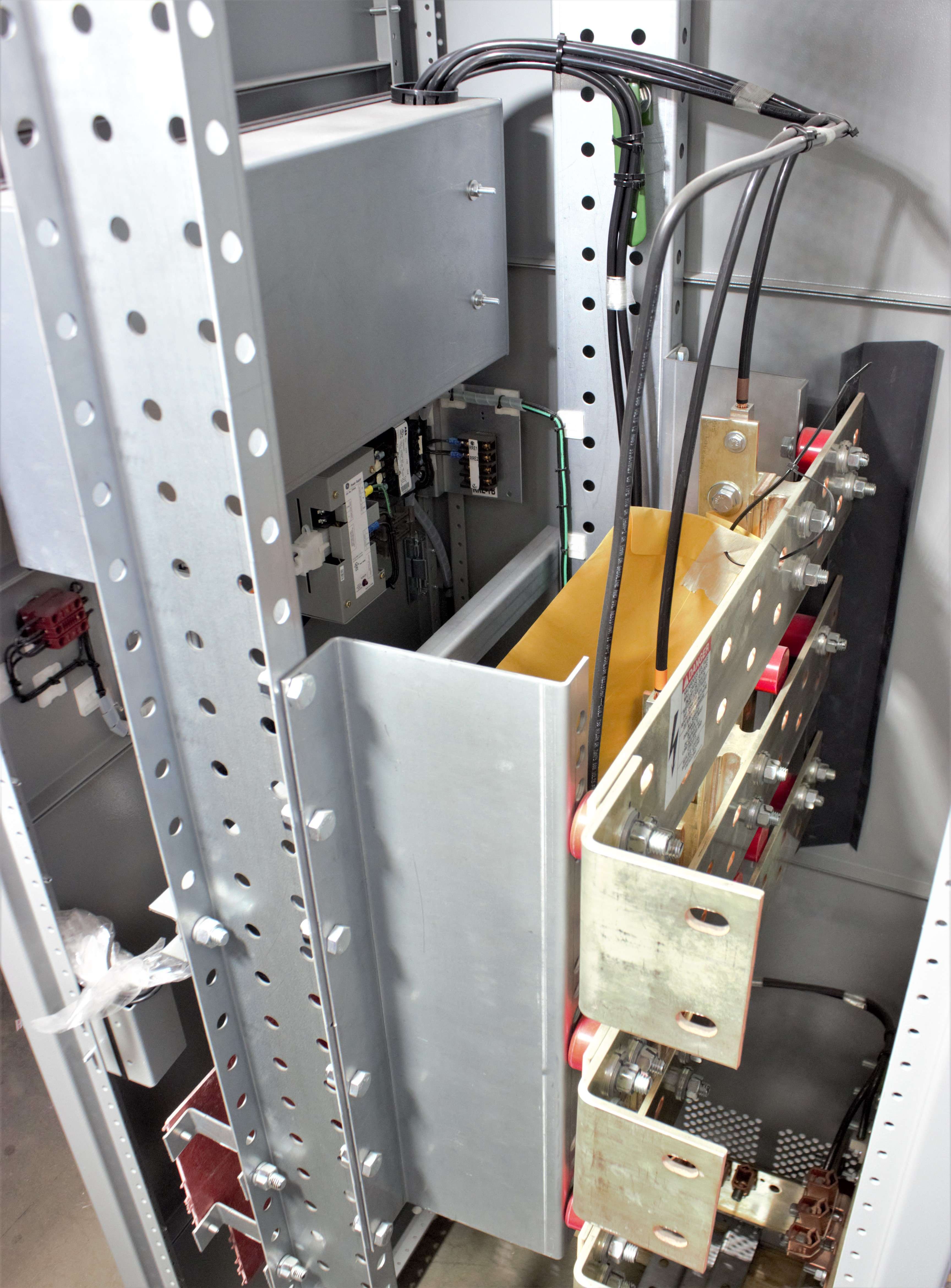 ABB Spectra Series Switchboard Group Mounted Circuit Breakers Unit 277V/480V