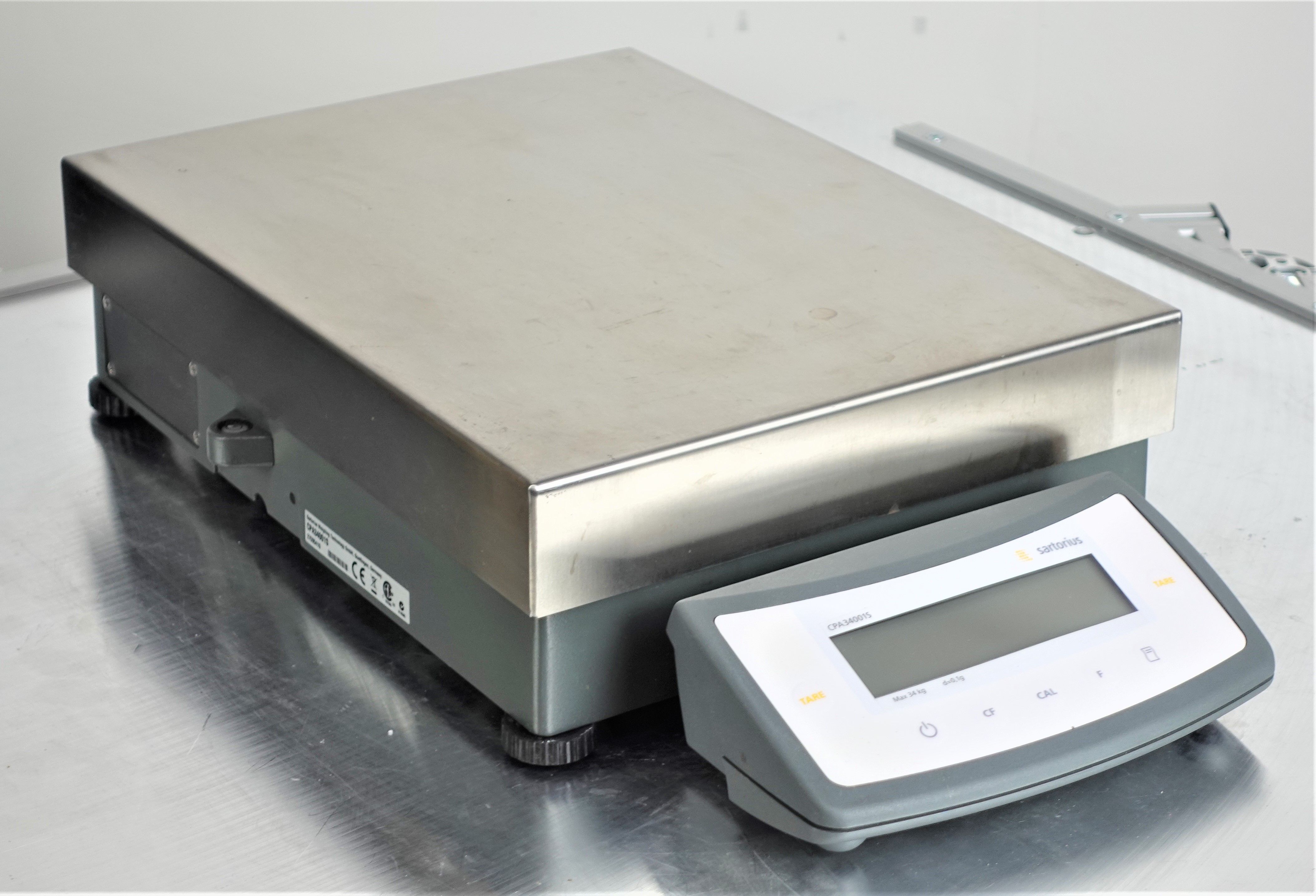 Sartorius CPA34001S Bench Scale 34000g 230V Accurate Weighing Reliable