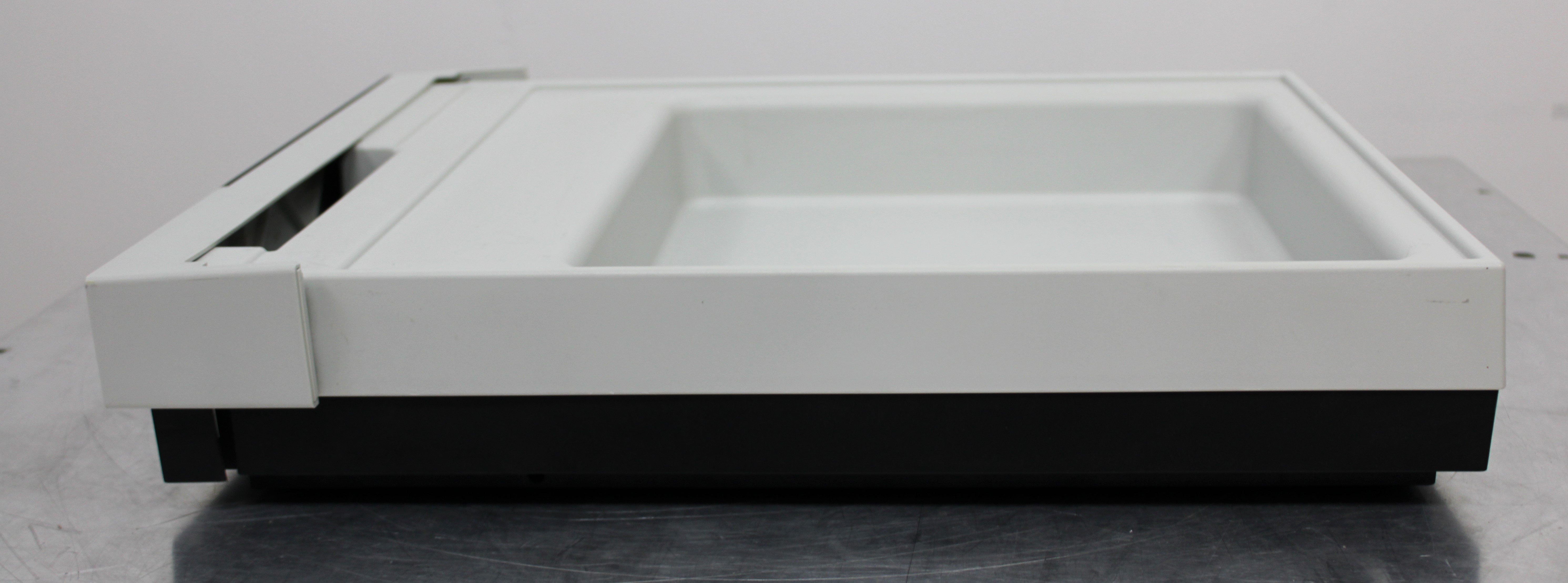 Thermo SR-3000 Solvent Rack 5035.9200 HPLC Lab Storage 30V Nine Bottle