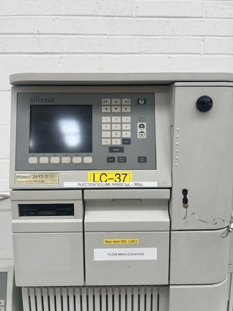 Waters 2487 & 2695D HPLC System with Dual Absorbance Detector