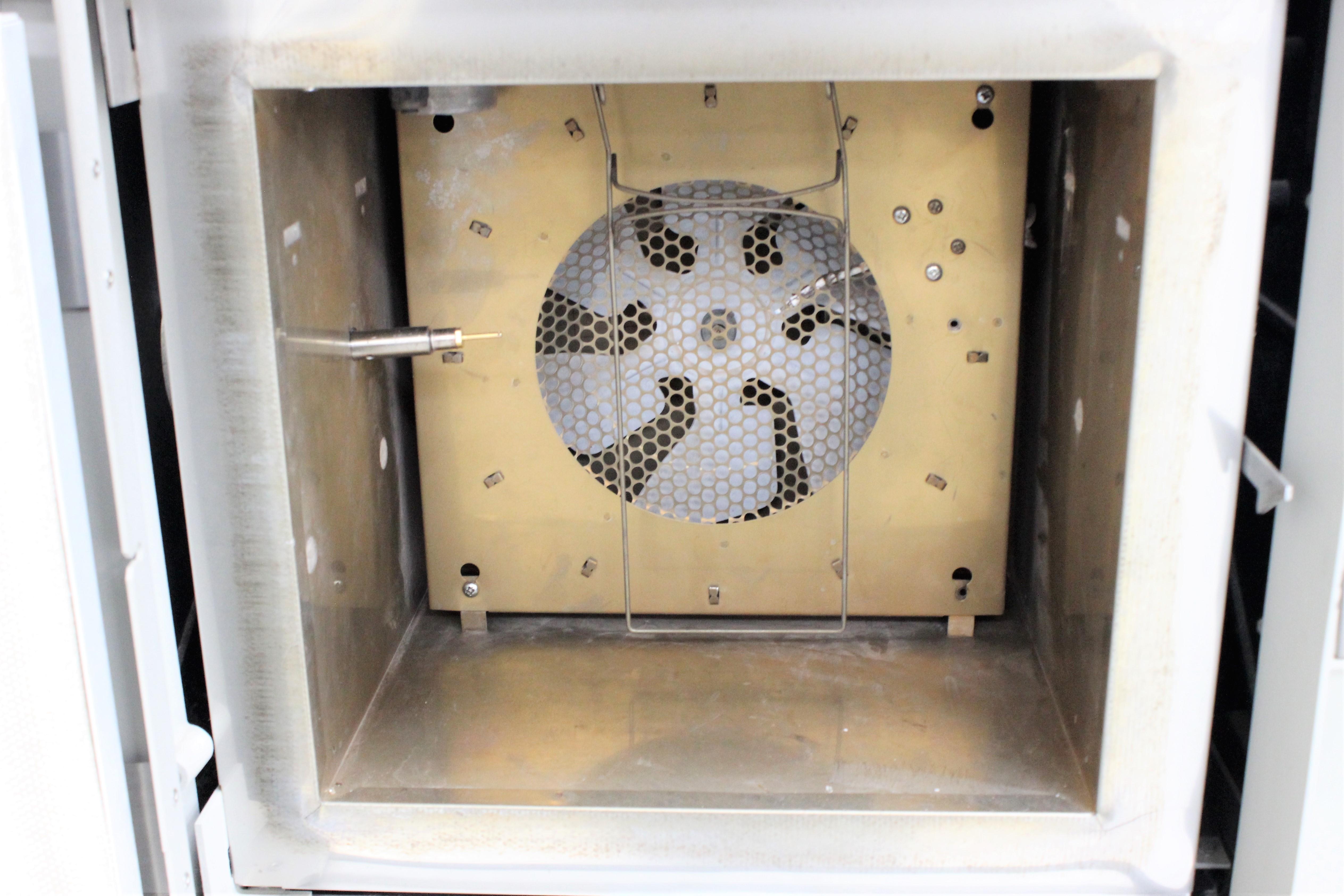 Hewlett Packard 5890 Series II GC System with 5 Inlets 6 Detectors AS-IS