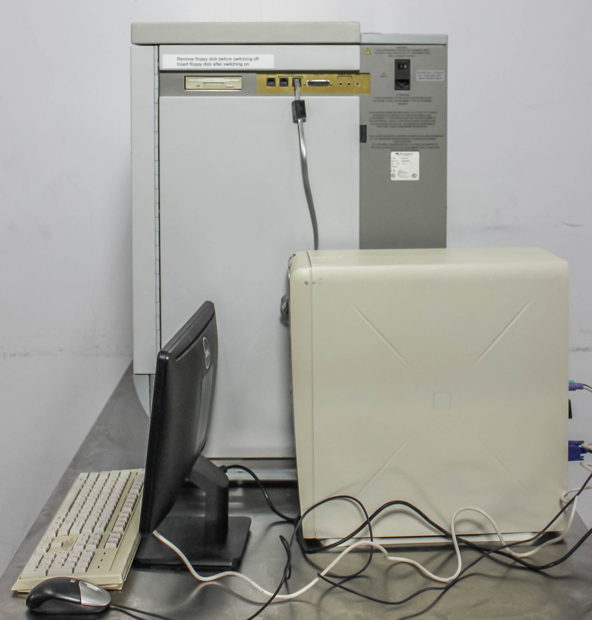 Biosystems Pioneer Peptide Synthesizer 120V/220V Includes Computer