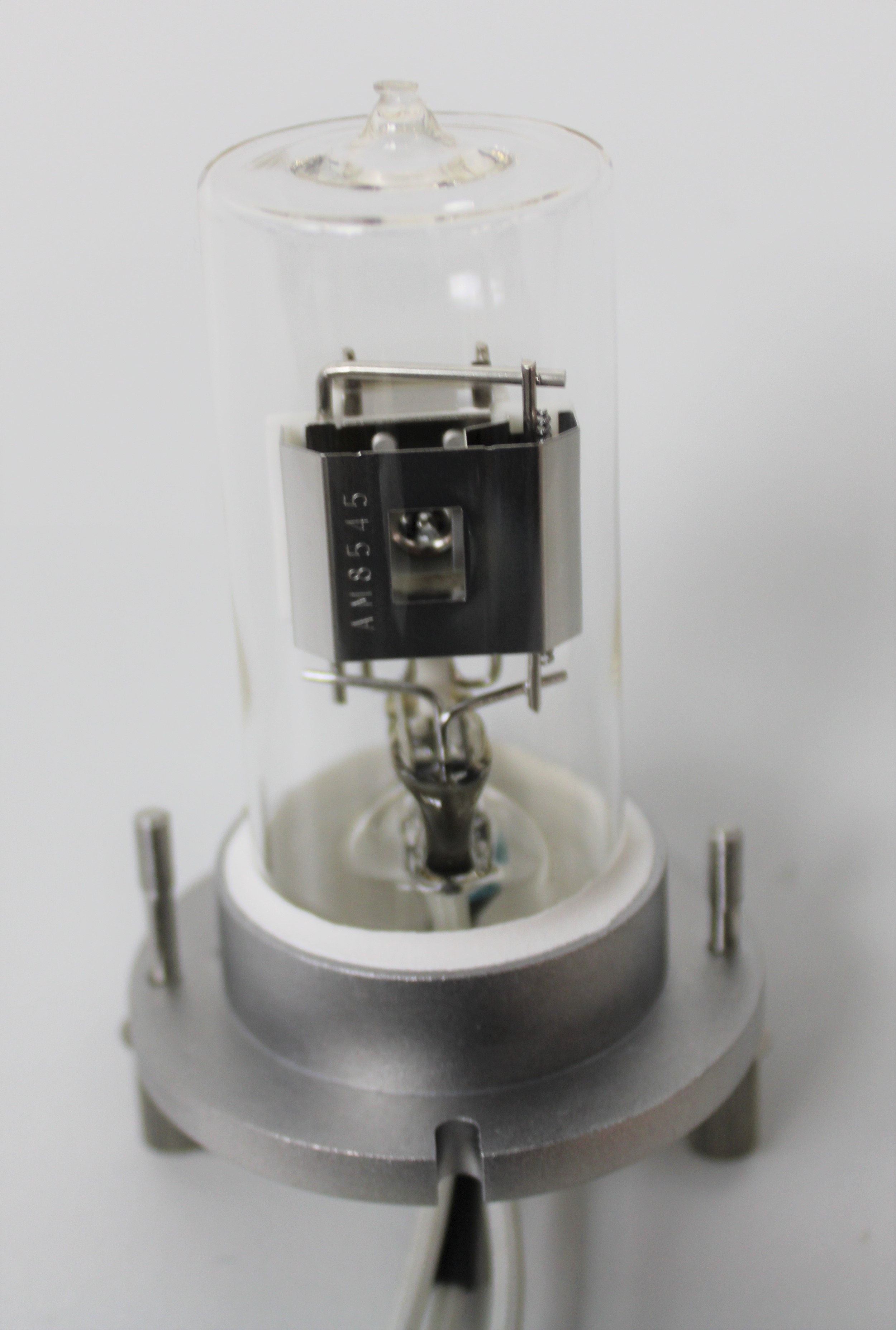 Thermo VWD-2G ICS-3000 HPLC Detector Single Channel 240V Used Germany