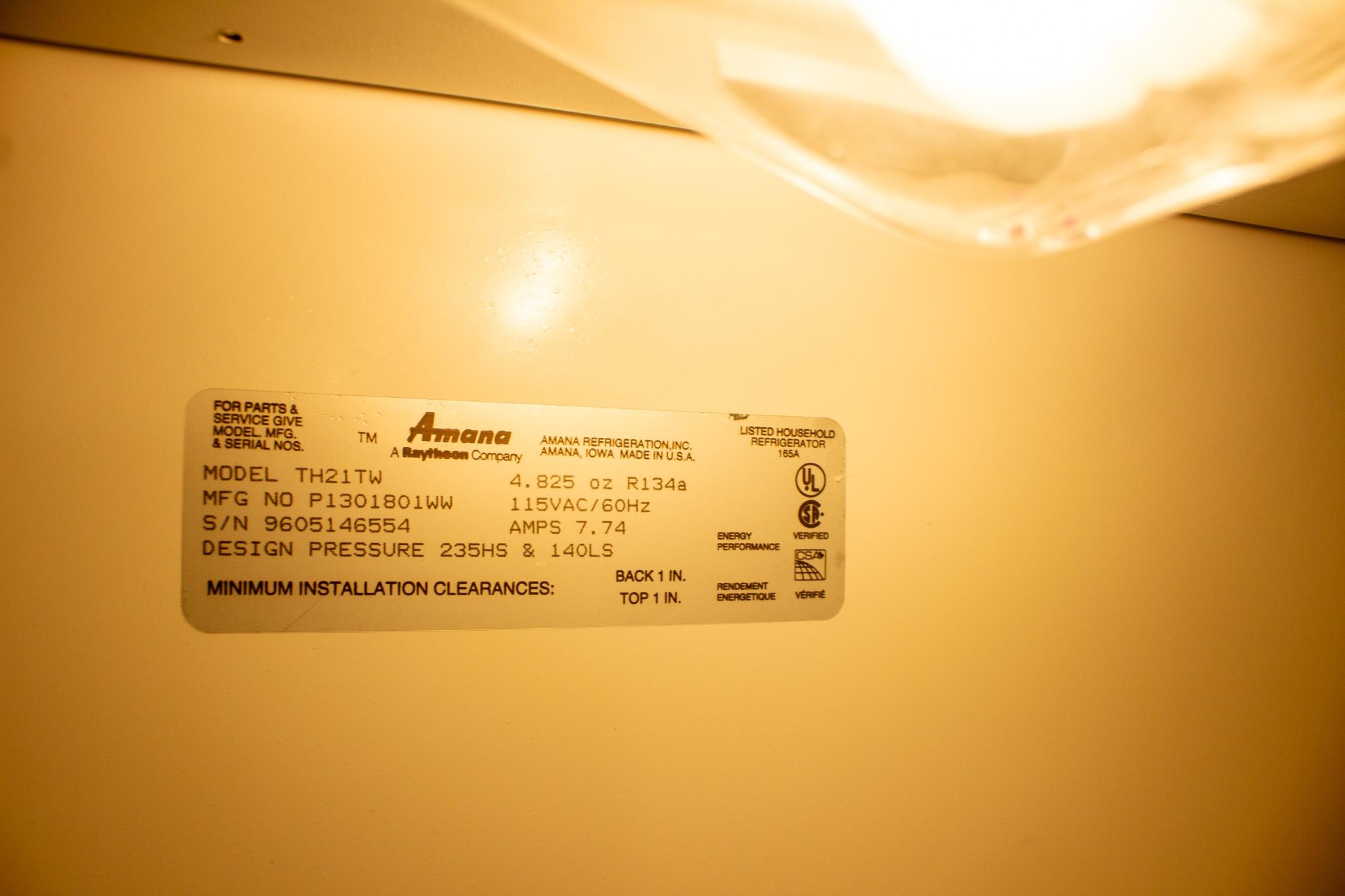 Amana TH21TW Freezer Refrigerator Dual-Zone 19.1 Cu.Ft. 120V 60Hz USA